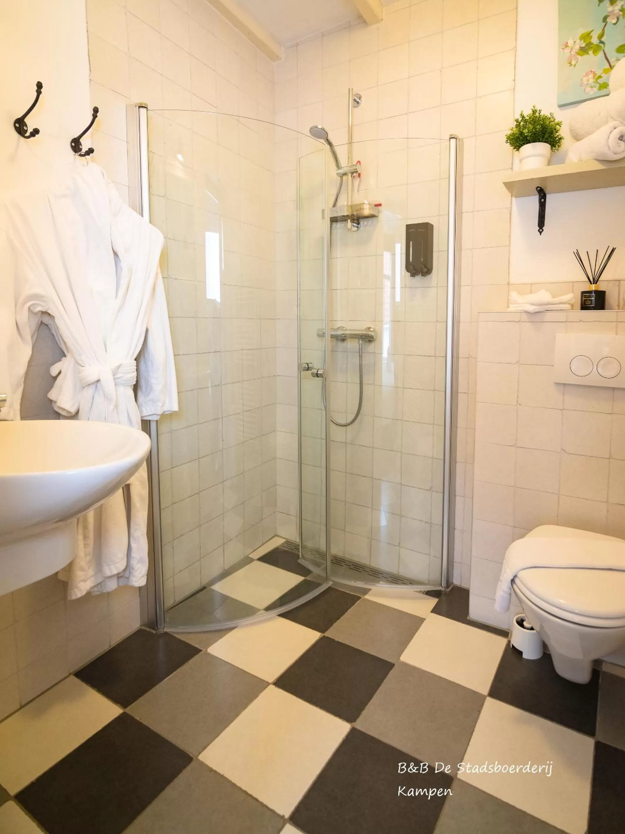 Bathroom in De Stadsboerderij