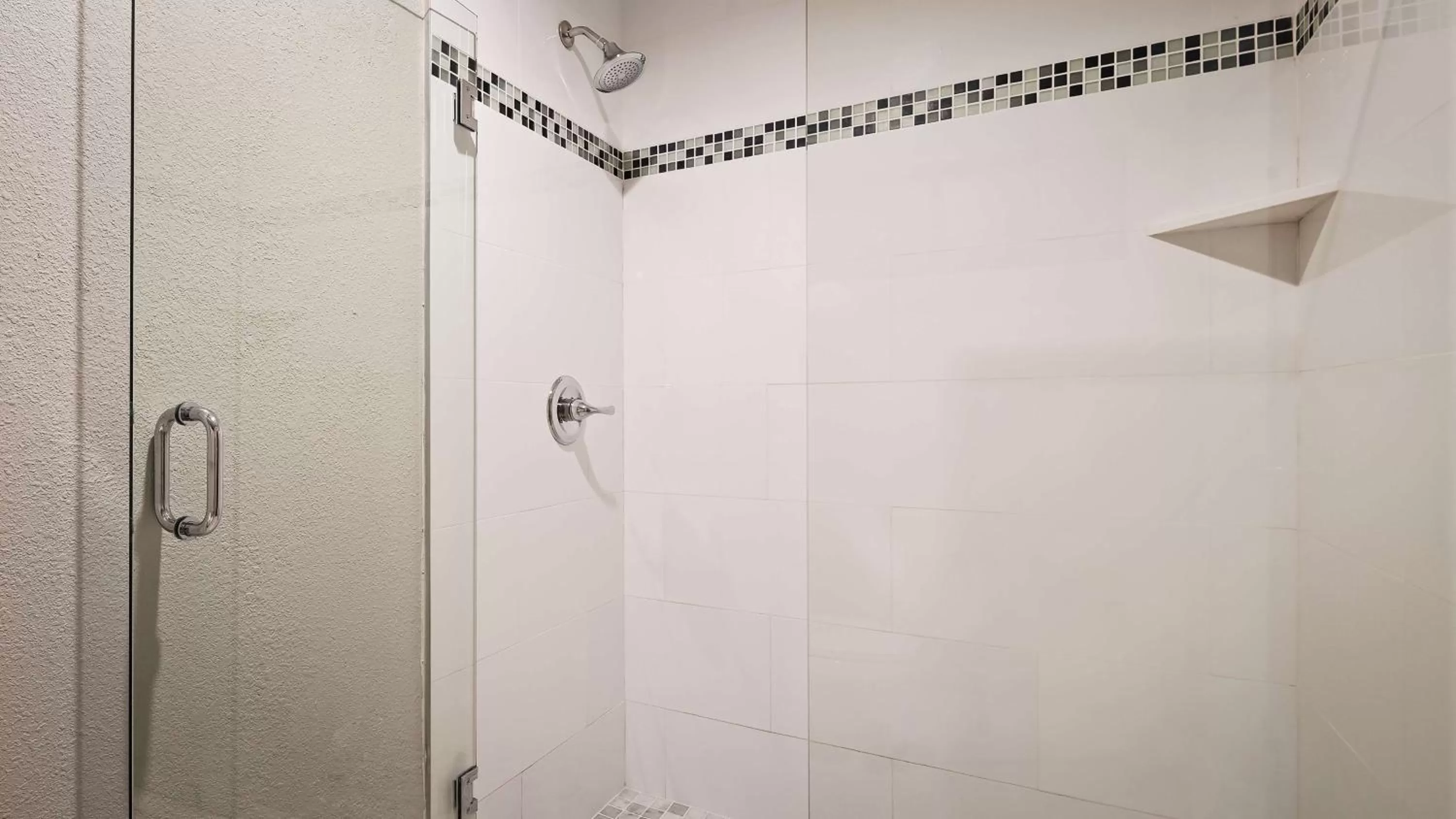 Bathroom in The Encinitan Hotel & Suites