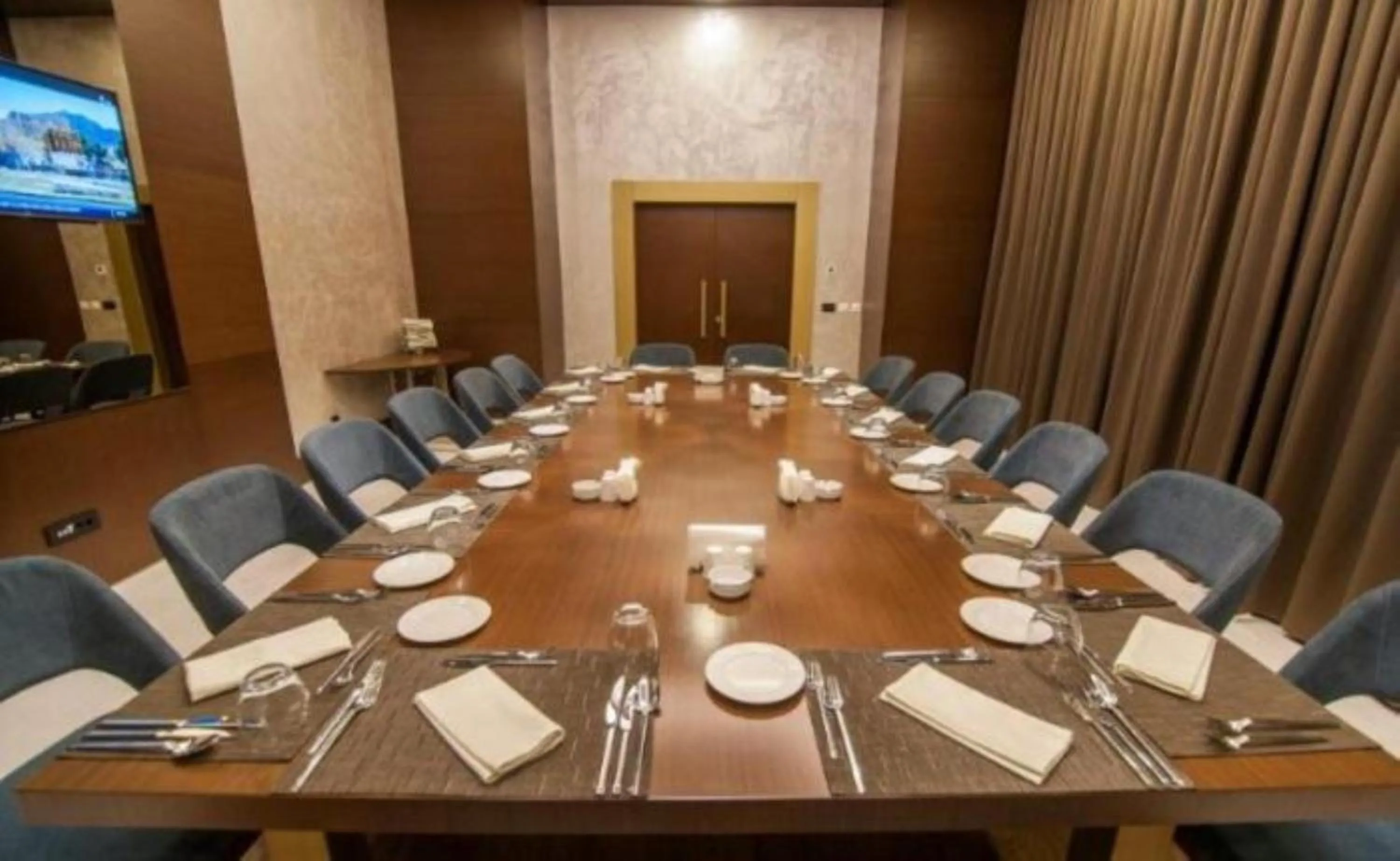 Meeting/conference room in Grand Hotel & Convention Center Karaman