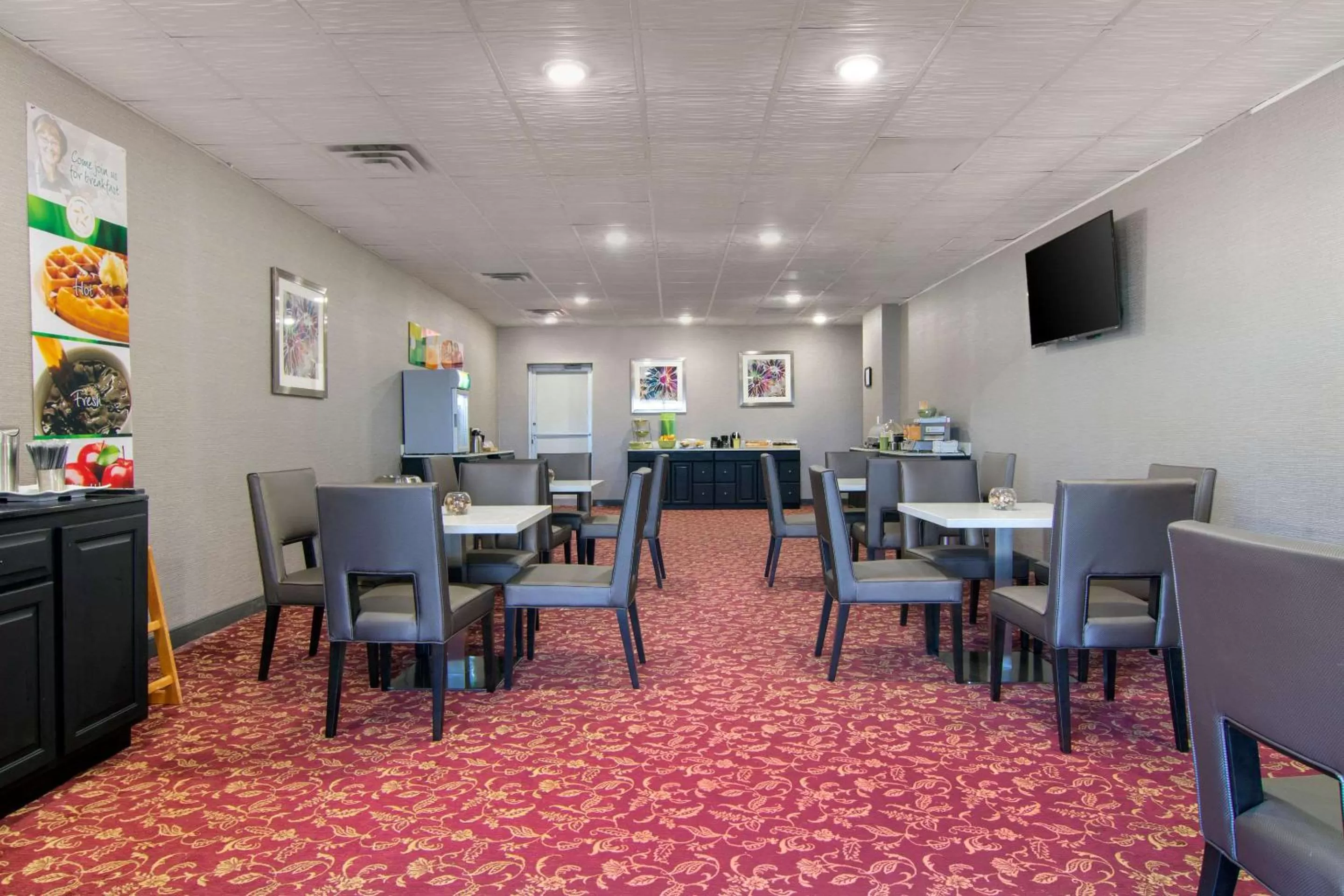 Restaurant/places to eat in Quality Inn & Suites Cartersville South