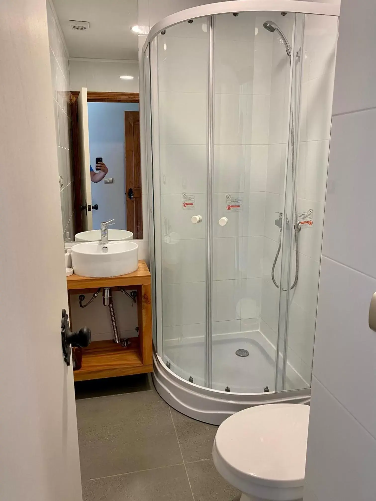 Twin Room with Private Bathroom in Albergo B&B Twin Room with Private Bathroom in Albergo B&B