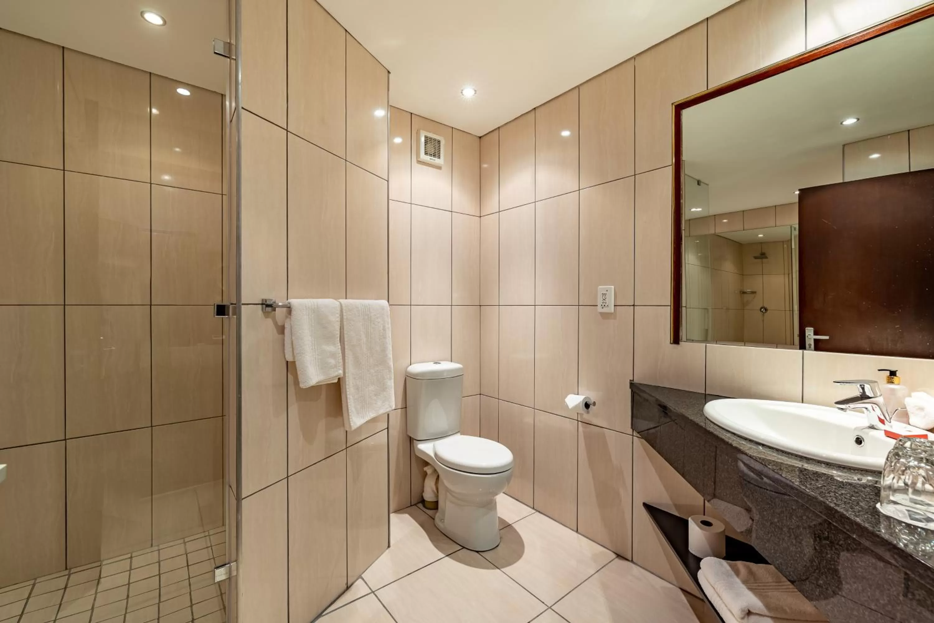 Bathroom in African Sky Hotels - Pine Lake Inn