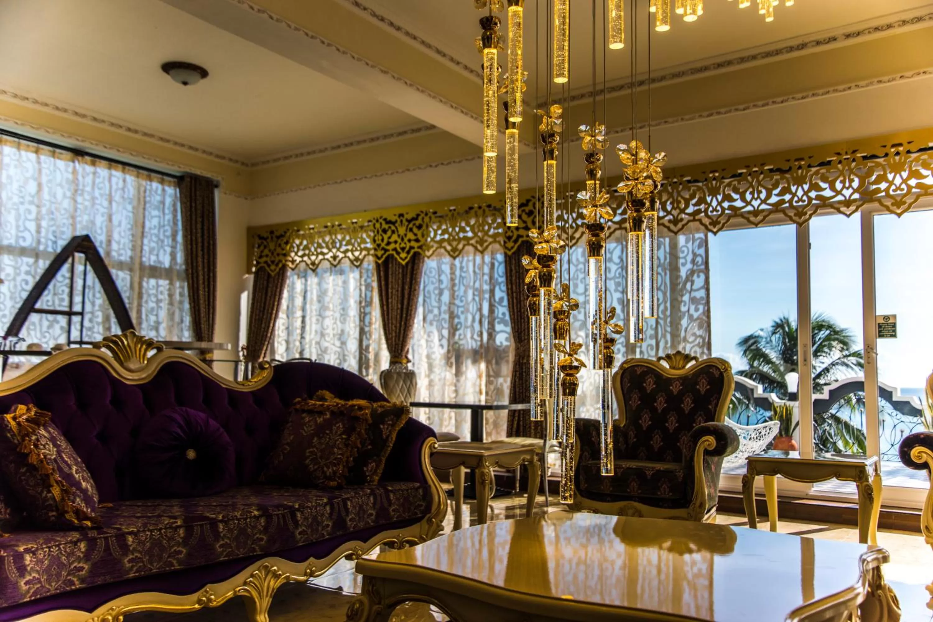 Living room in Madinat Al Bahr Business & Spa Hotel