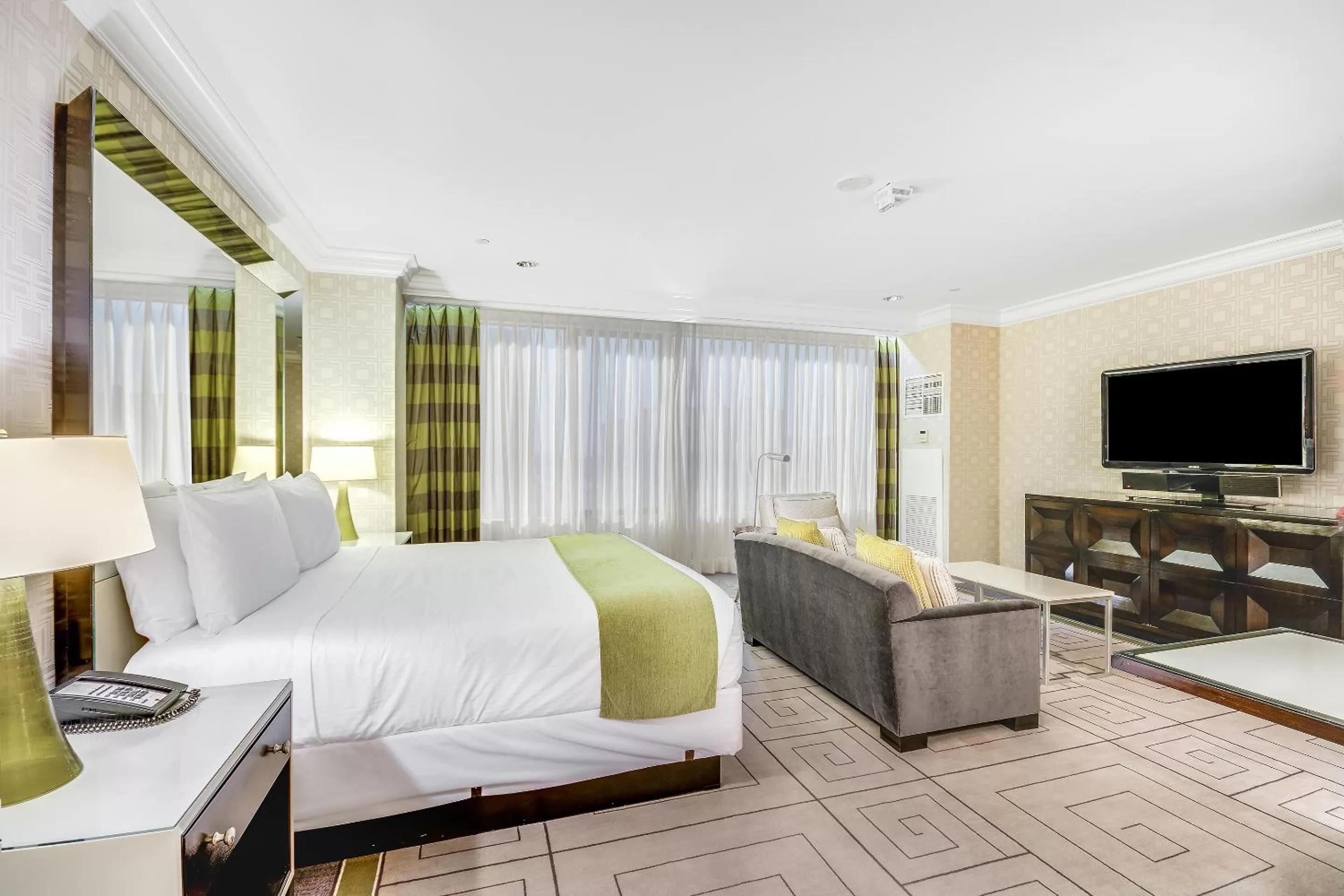 Bed in Caesars Atlantic City, A Caesars Destination