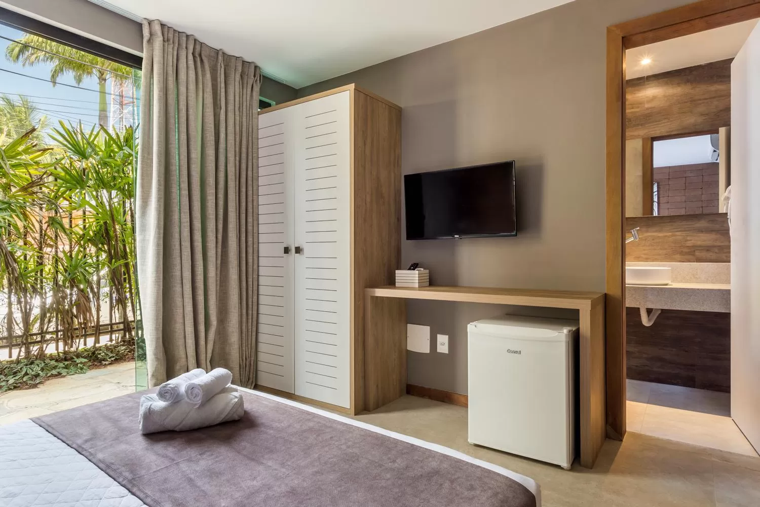 Photo of the whole room, Bed in Bravo Pousada Design