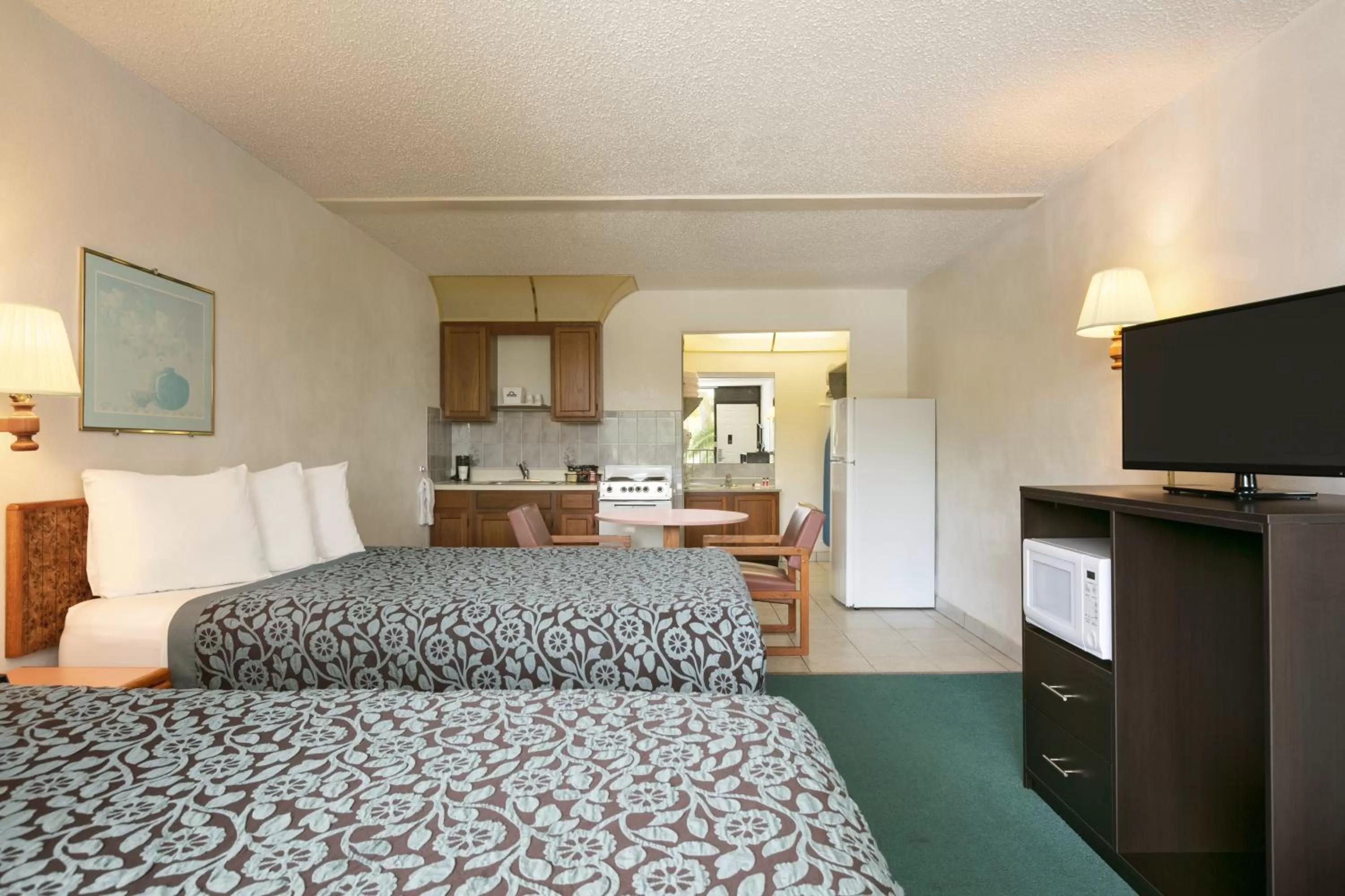 Photo of the whole room in Days Inn by Wyndham Clearwater/Central