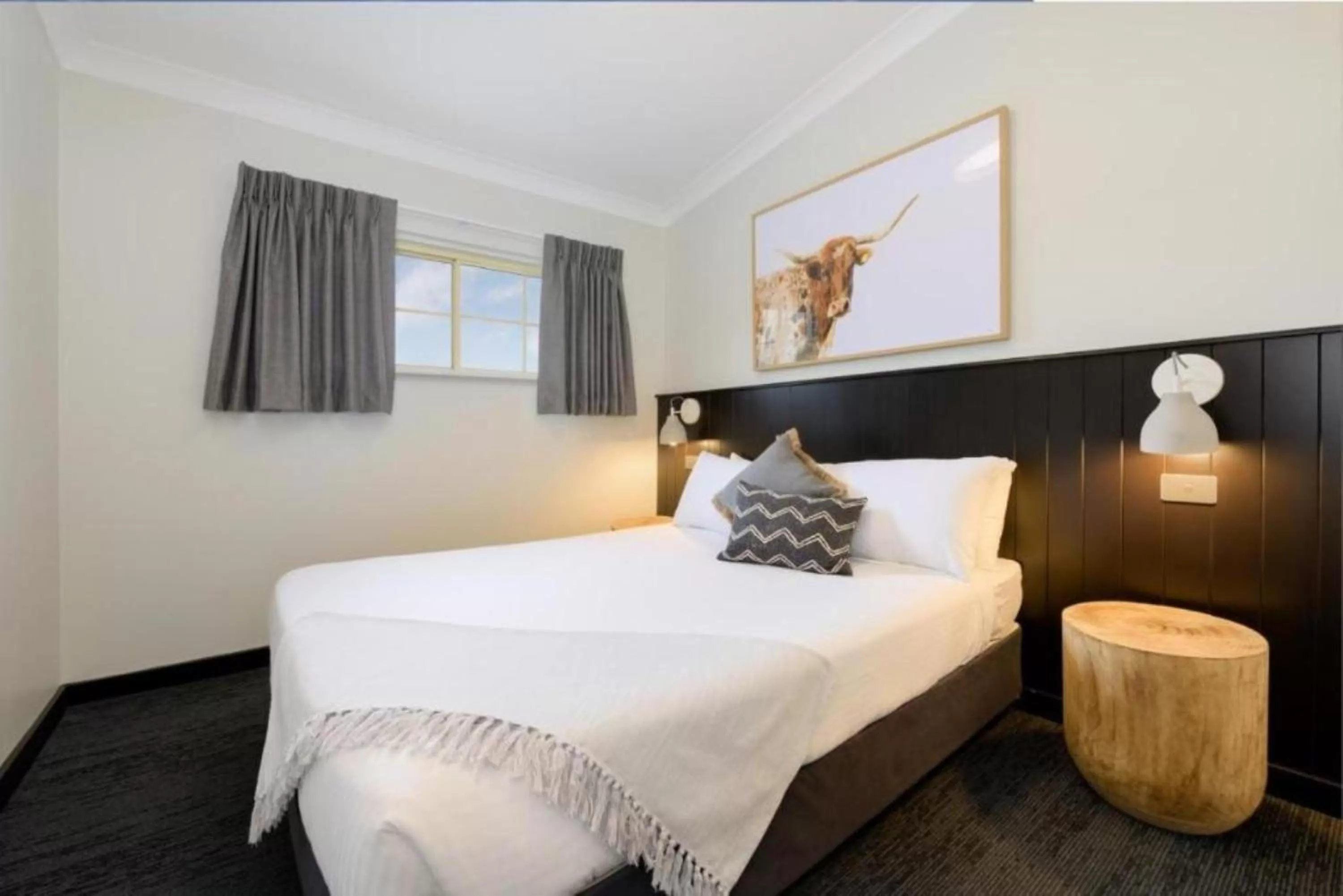 Bed in Parklands Resort Mudgee