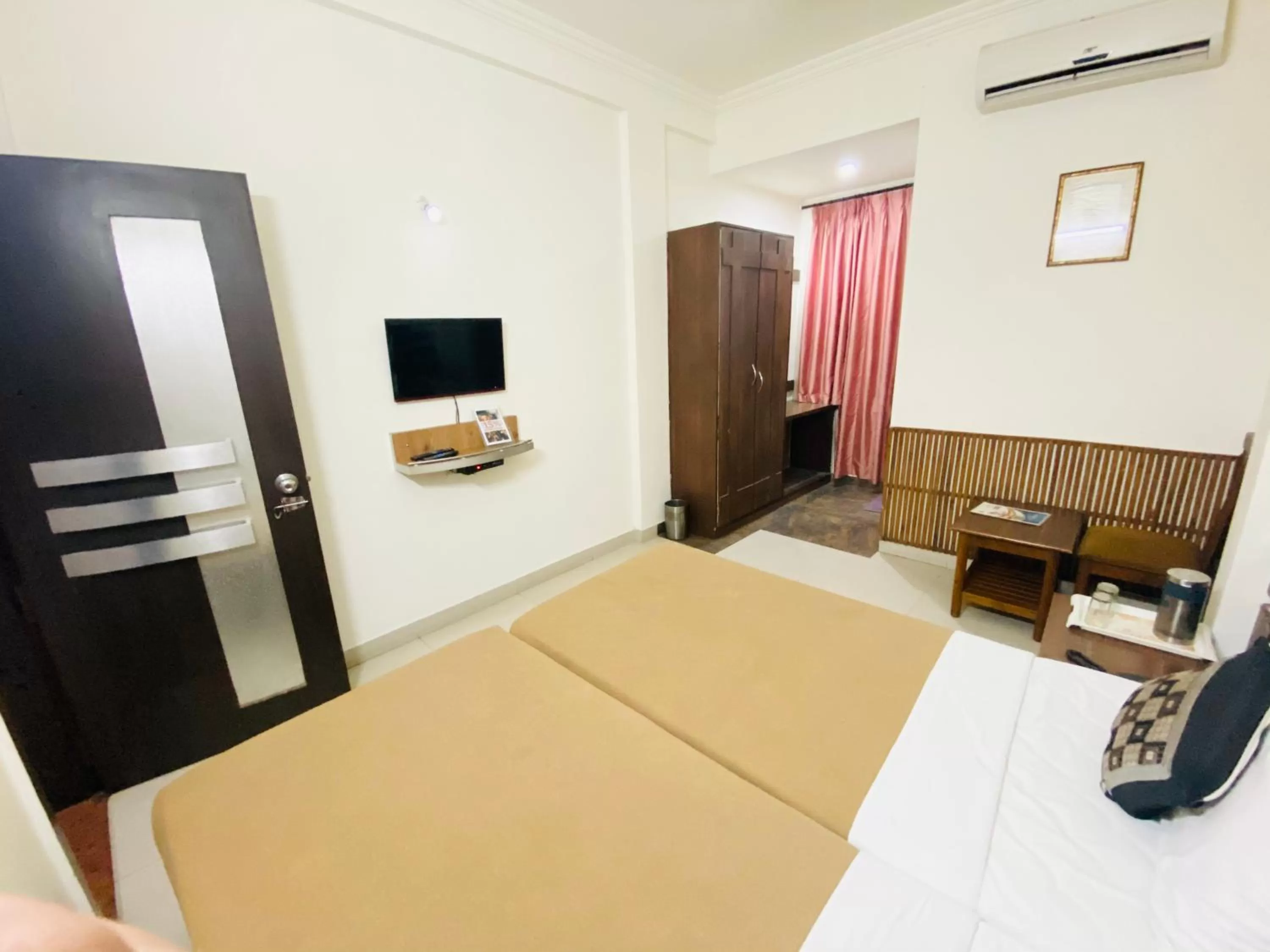 Photo of the whole room, Bed in Hotel The Galaxy