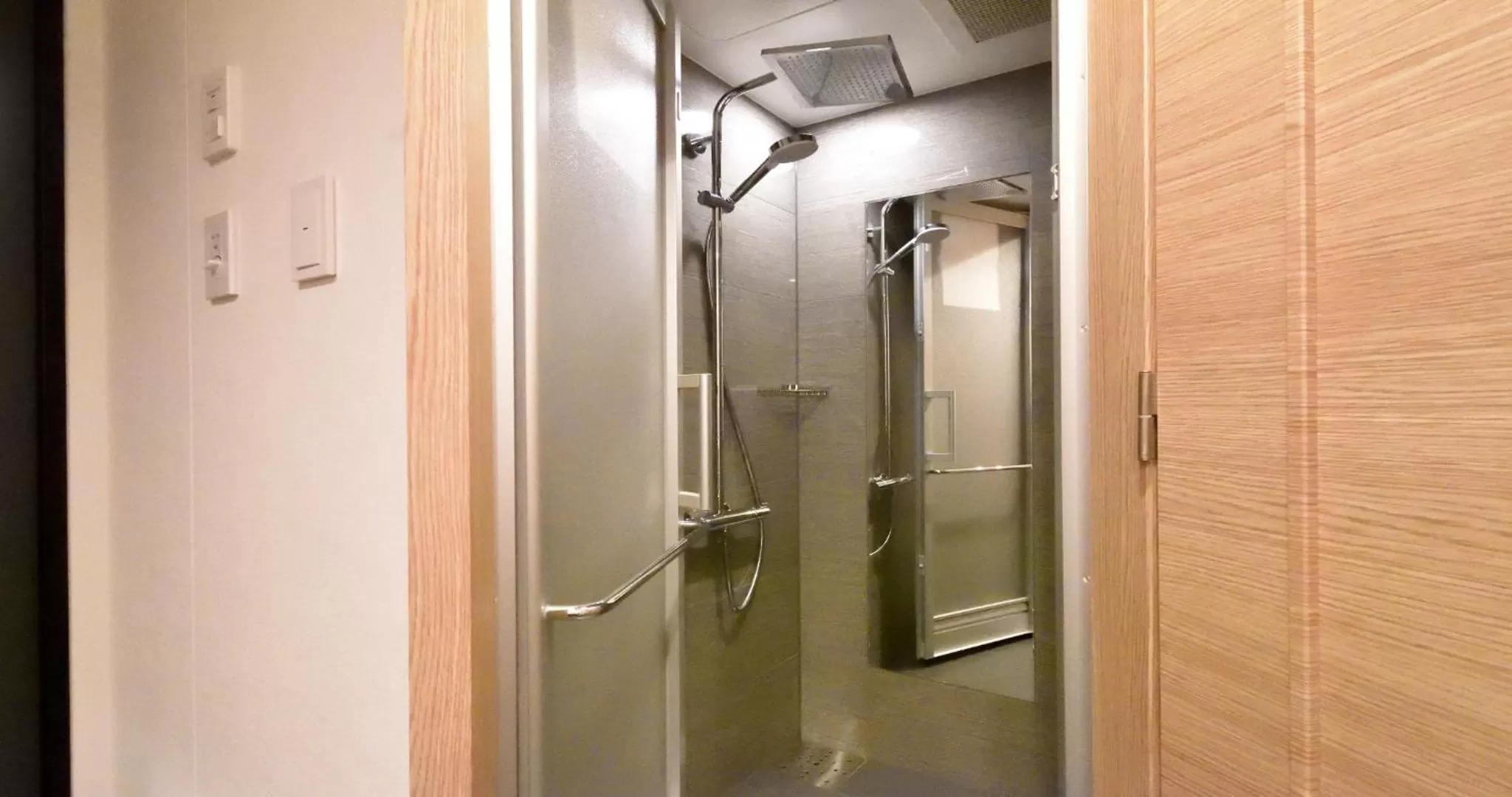 Shower in Hotel Vista Osaka Namba