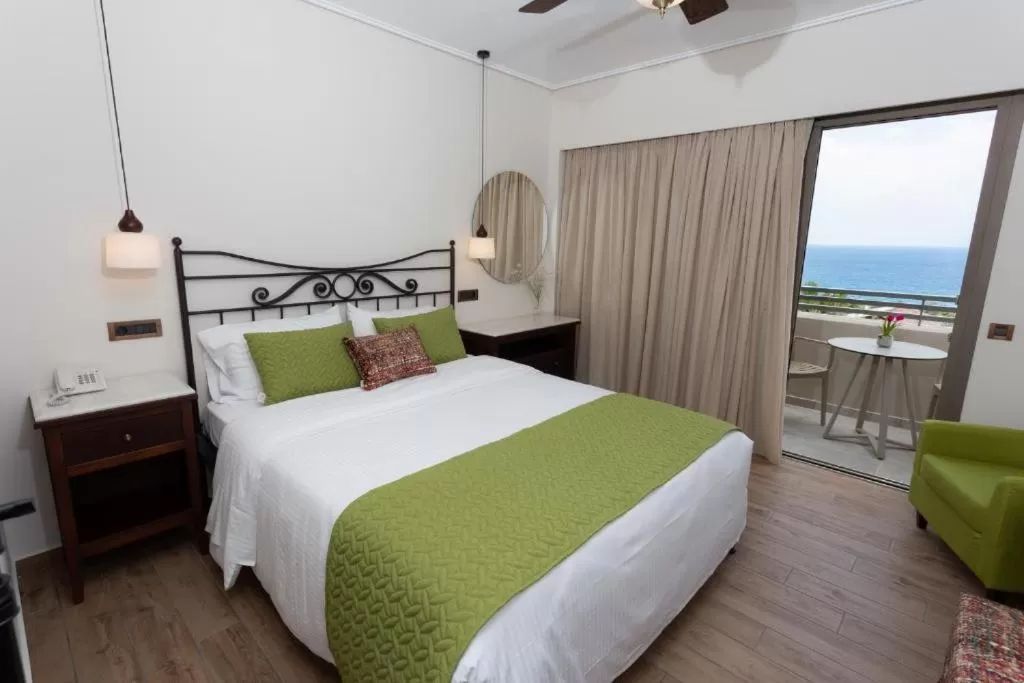 Balcony/Terrace, Bed in Akti Taygetos - Conference Resort