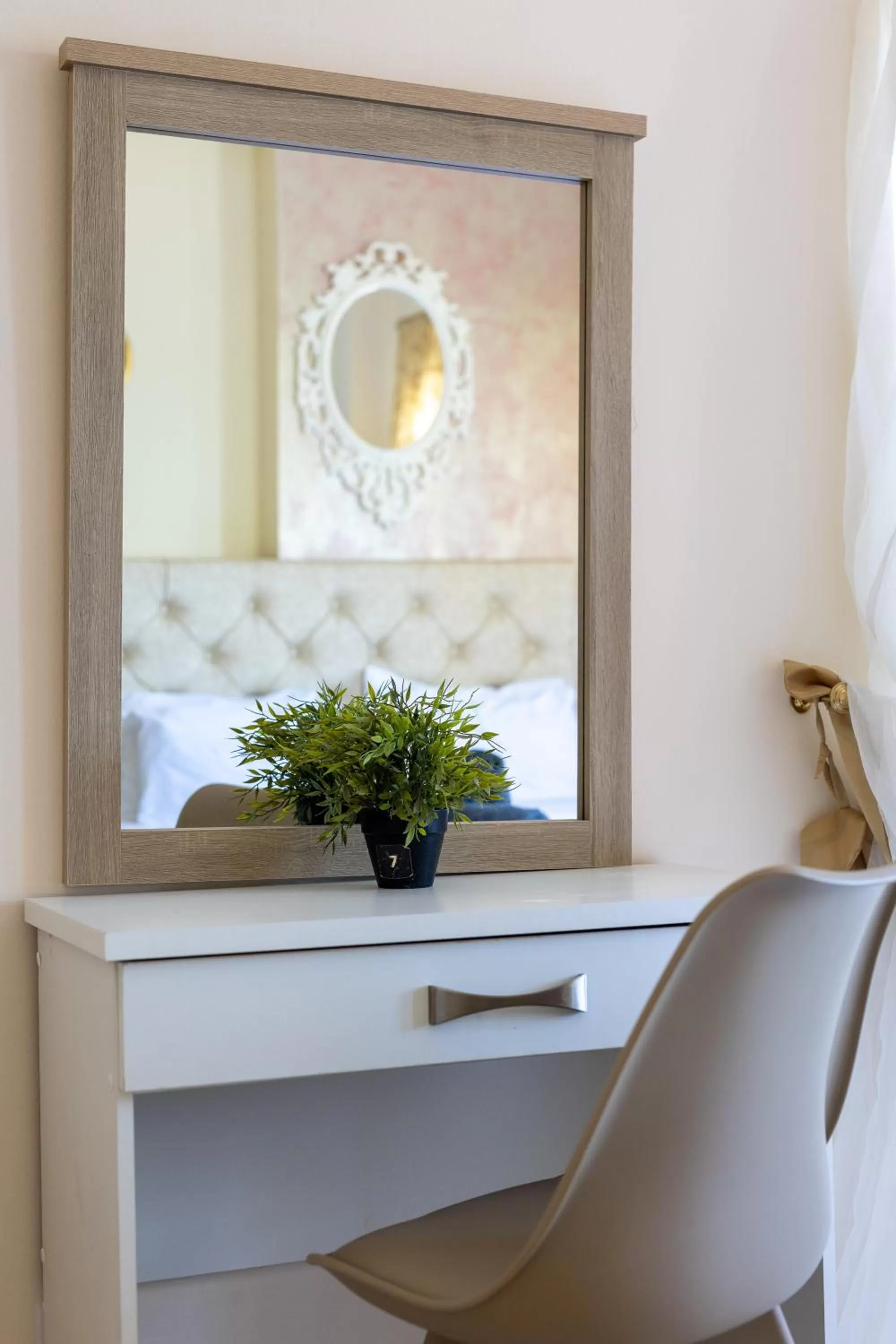 hair dresser in Votsalakia Hotel & Luxury Apartments