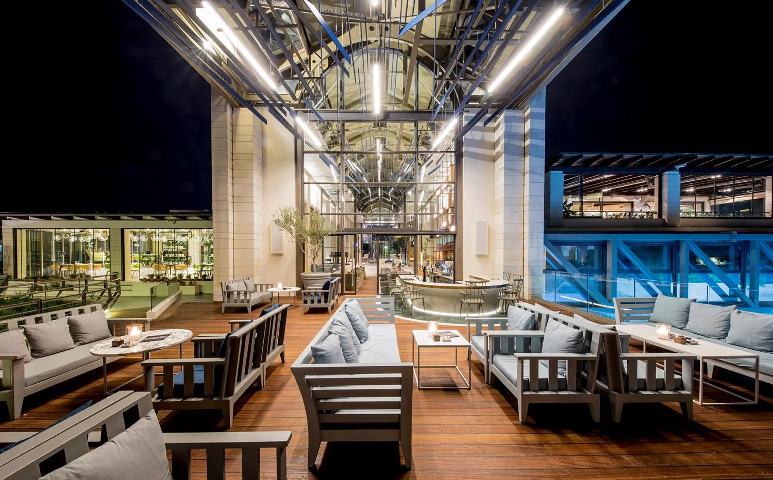 Lounge or bar in Hotel Nikopolis