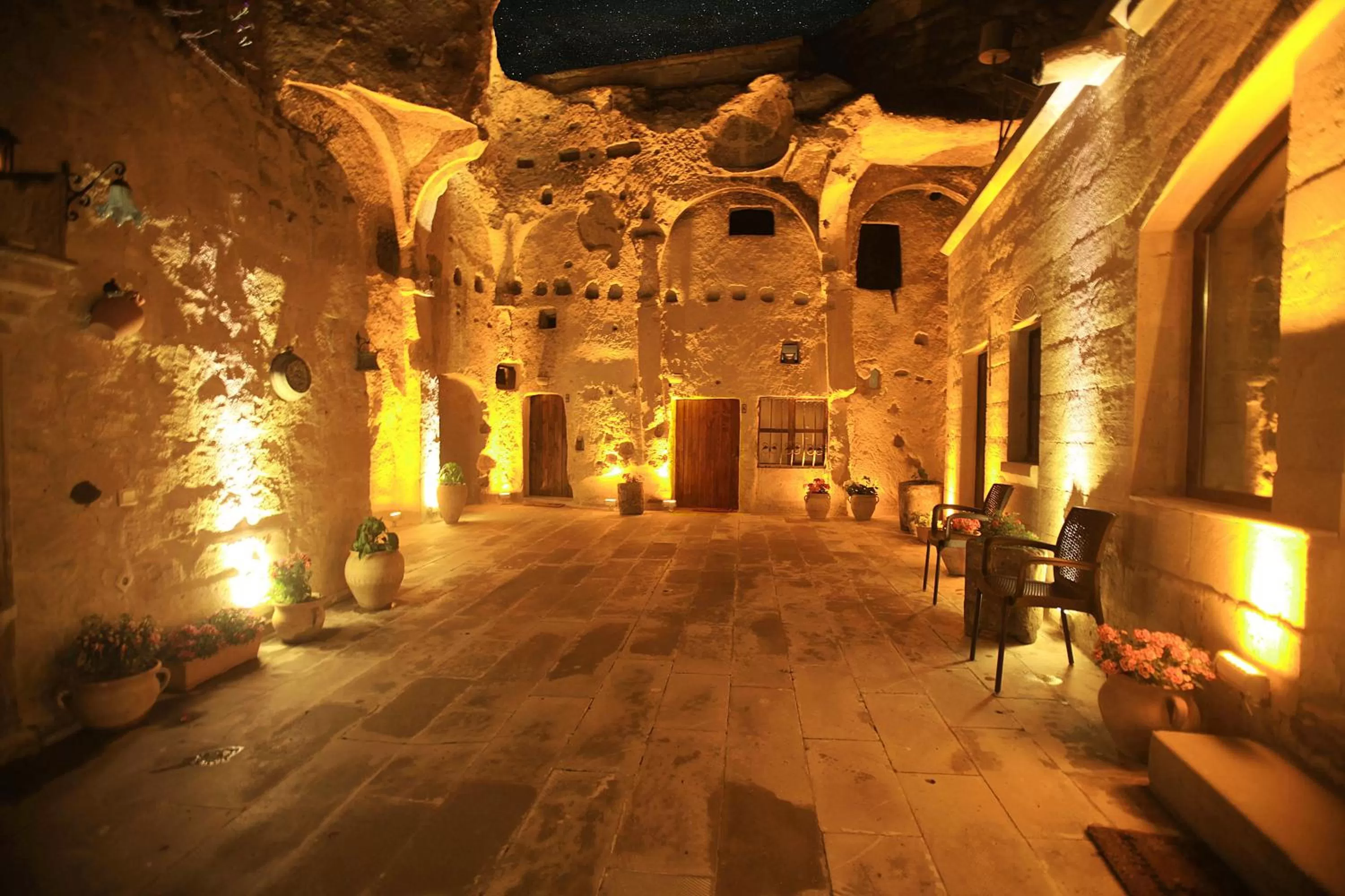 Property building in Tulip Cave Suites