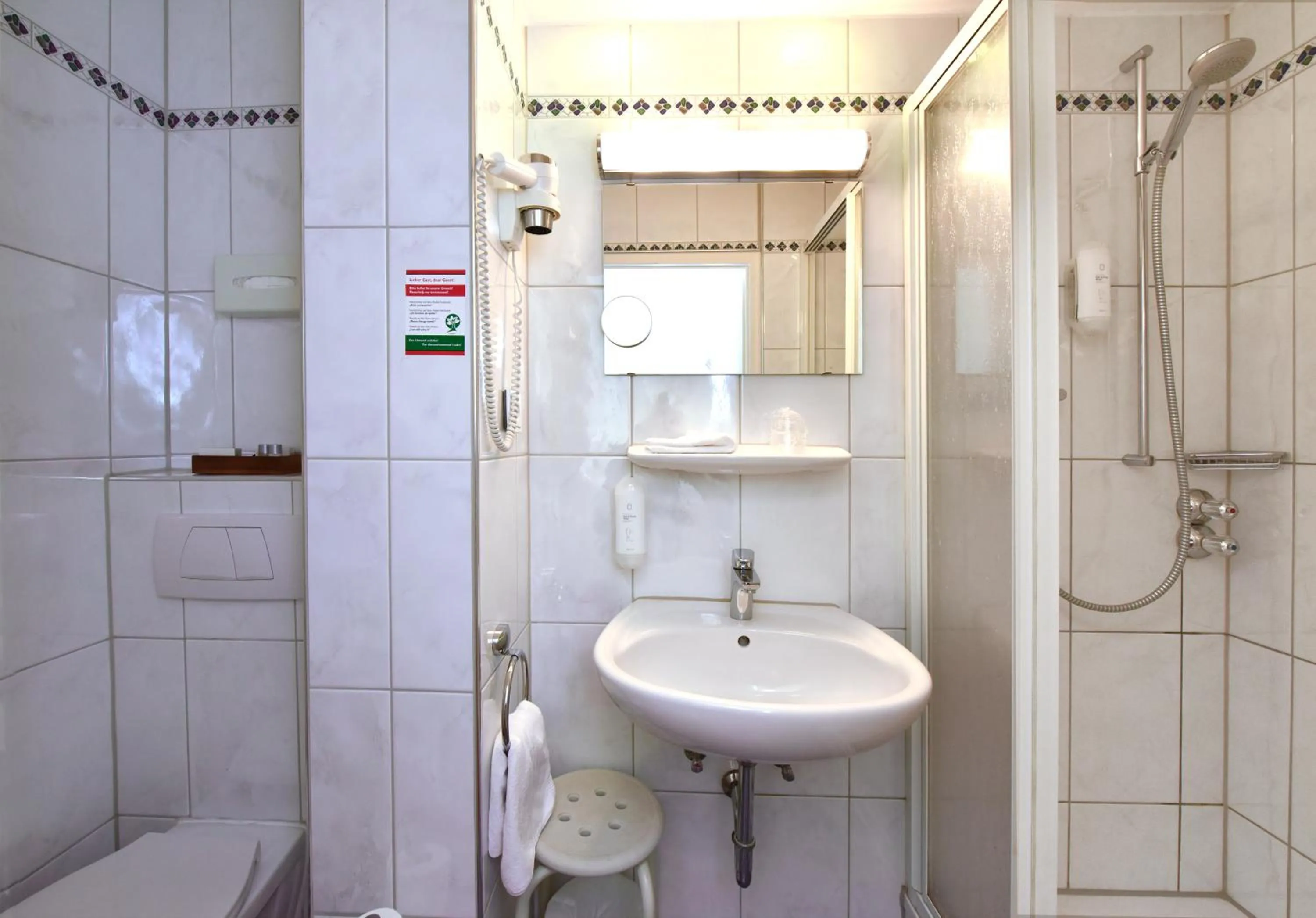 Bathroom in Hotel ADRIA München