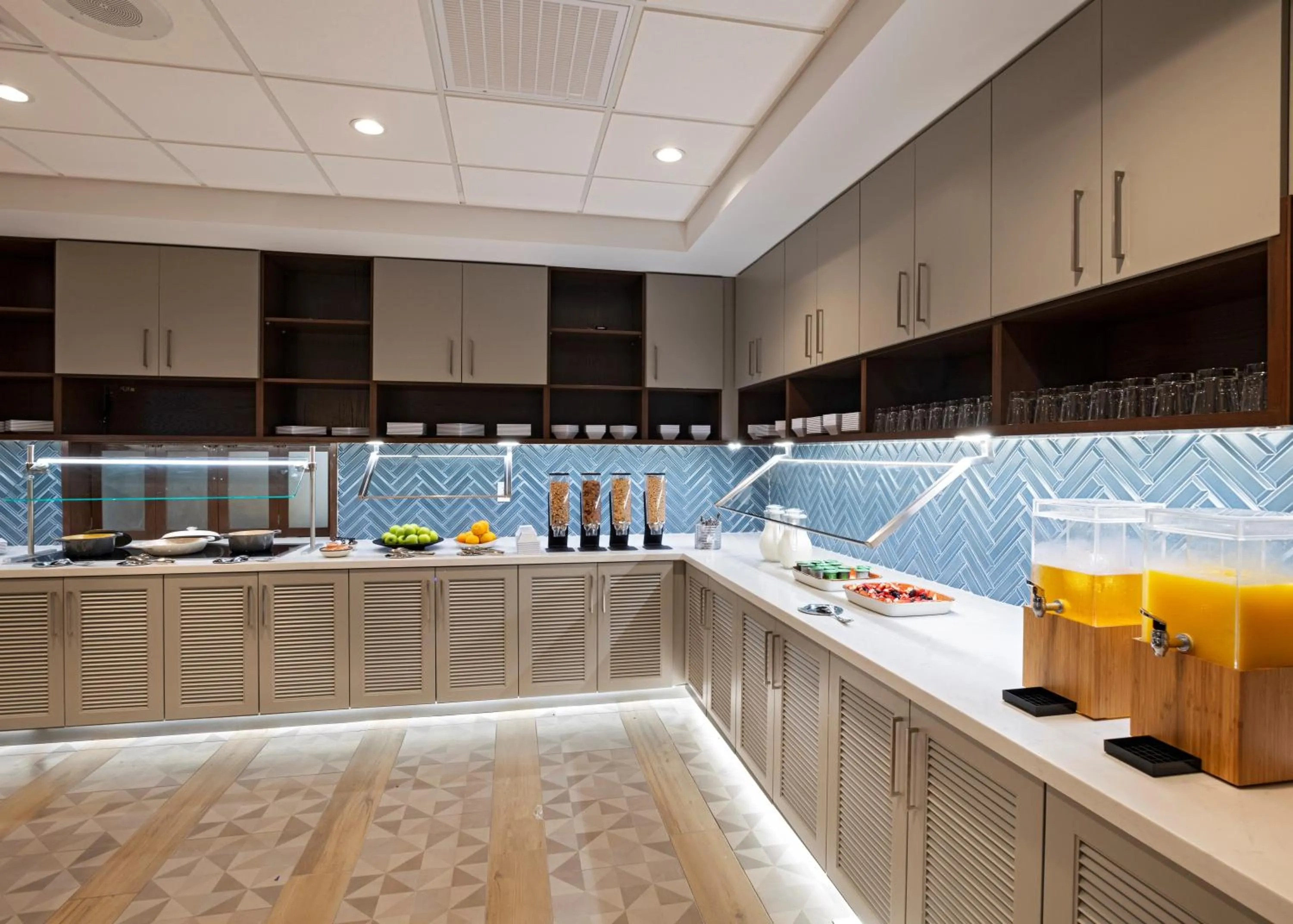 Breakfast in Hyatt Place Austin Lake Travis/Four Points