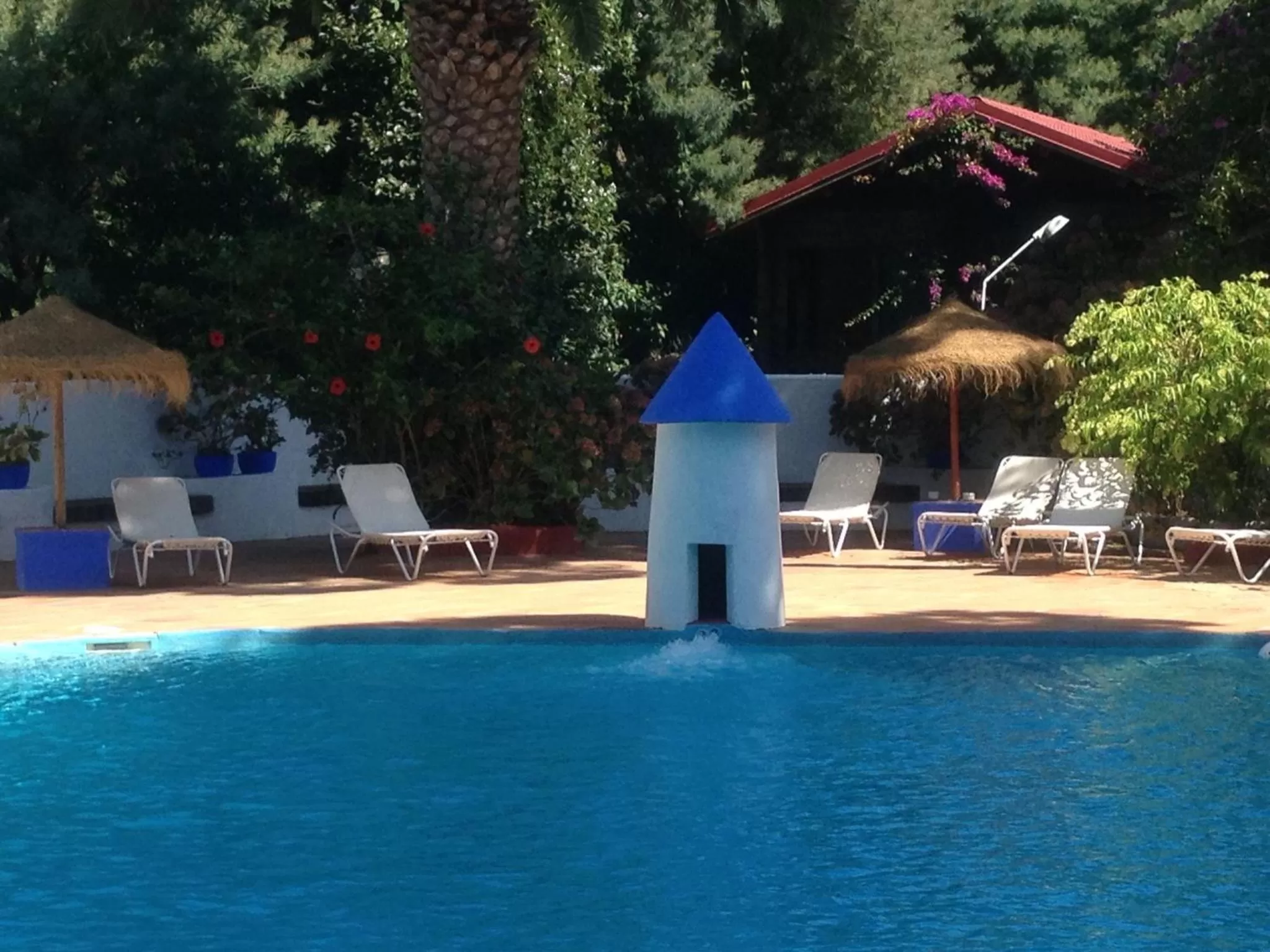 Swimming pool in Mesón de Sancho