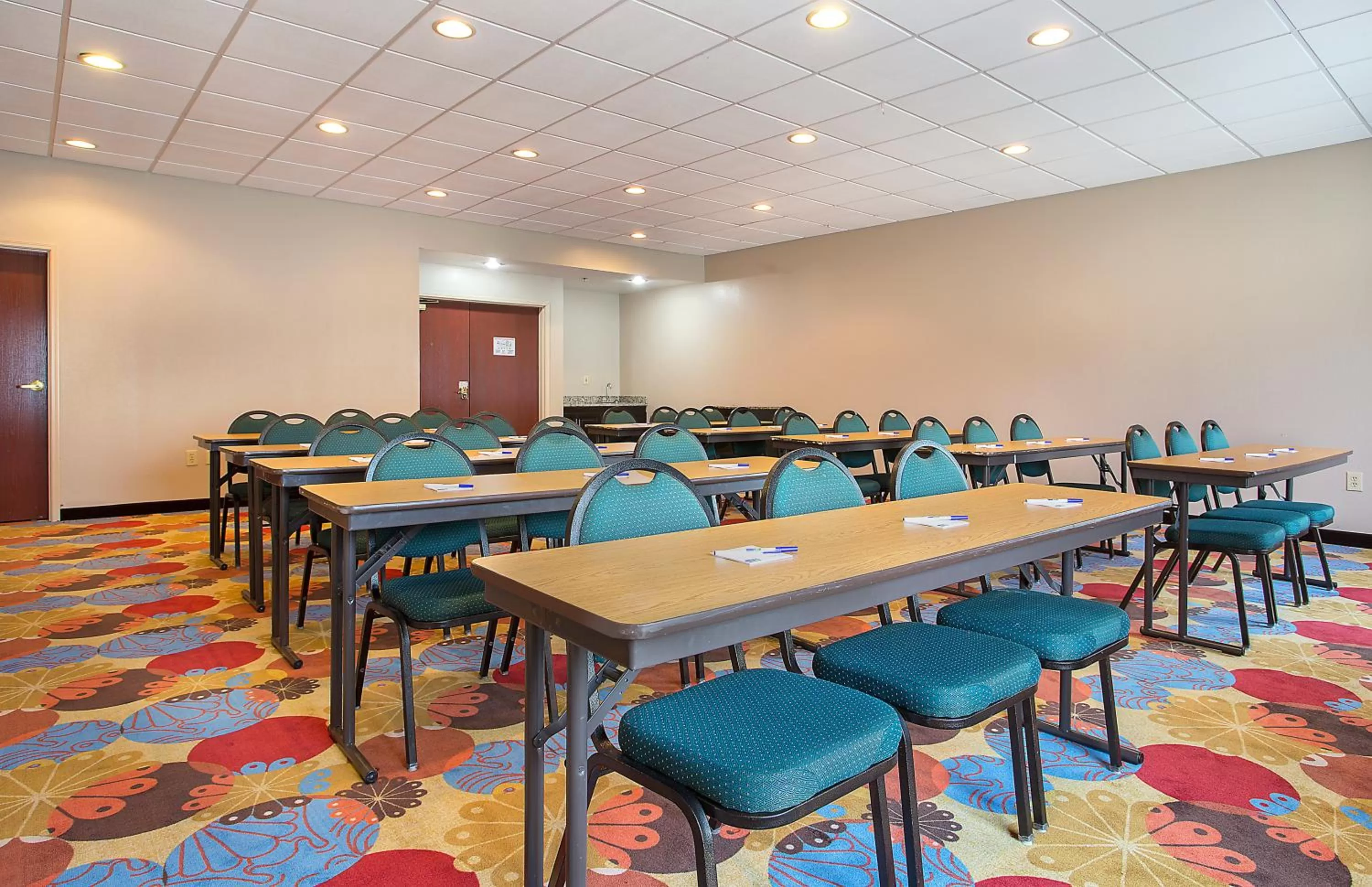 Meeting/conference room in Holiday Inn Express & Suites Murphy by IHG