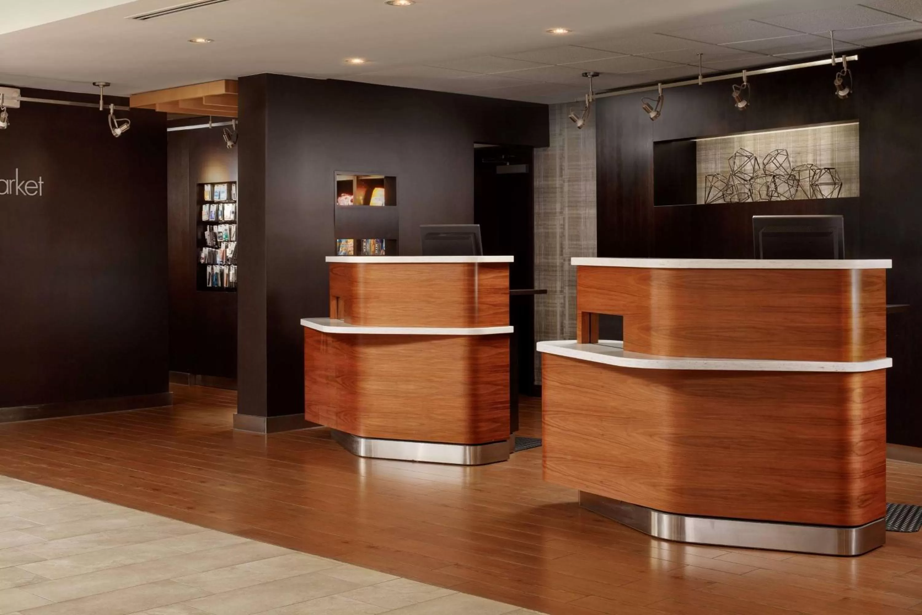 Lobby or reception in Sonesta Select Laguna Hills Irvine Spectrum