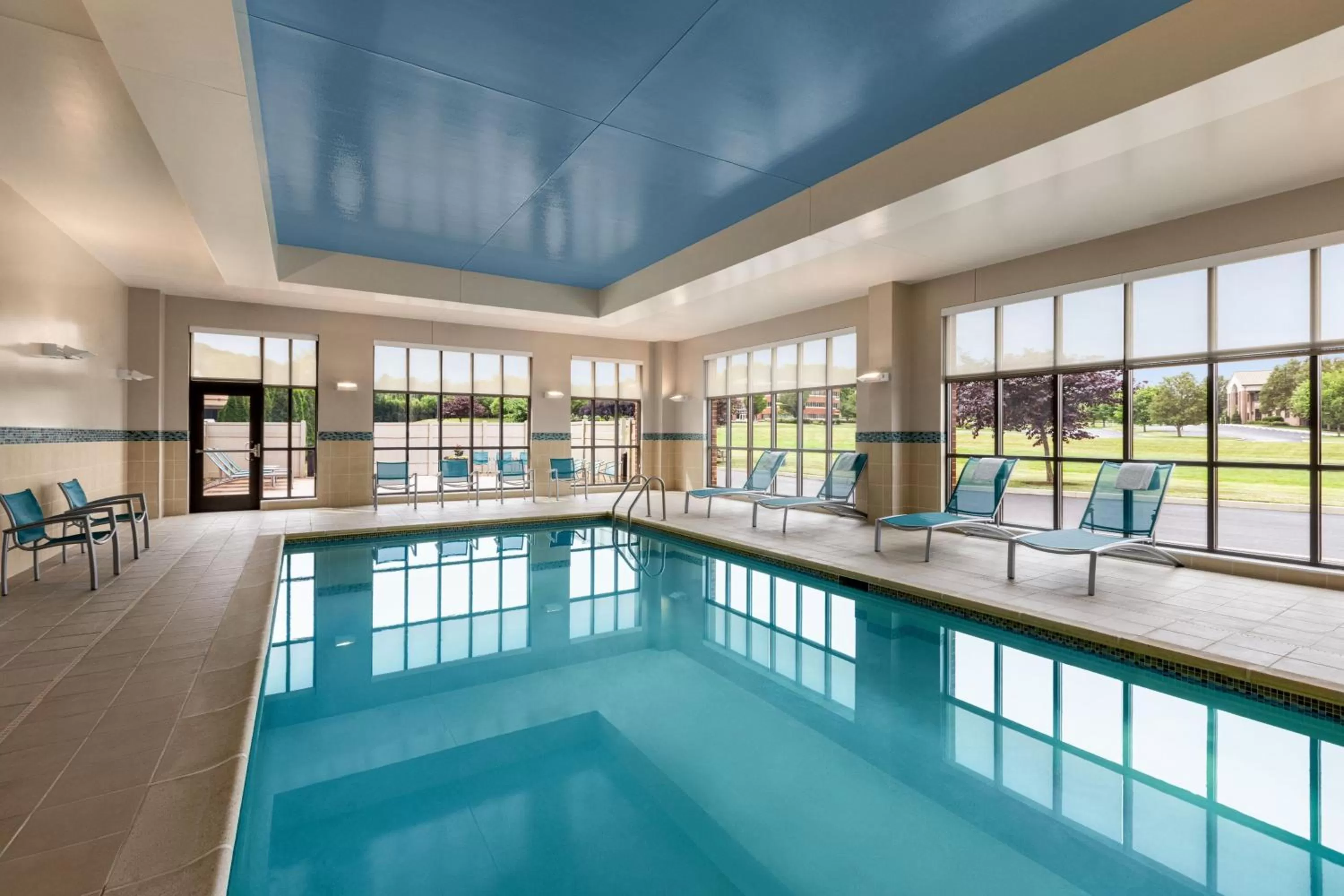 Swimming pool in TownePlace Suites by Marriott Harrisburg West/Mechanicsburg