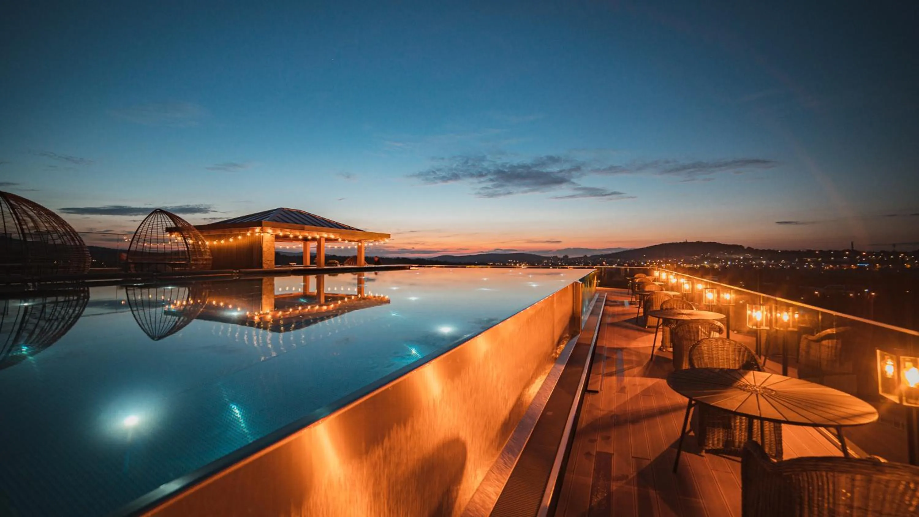 Swimming pool in Hotel Binkowski