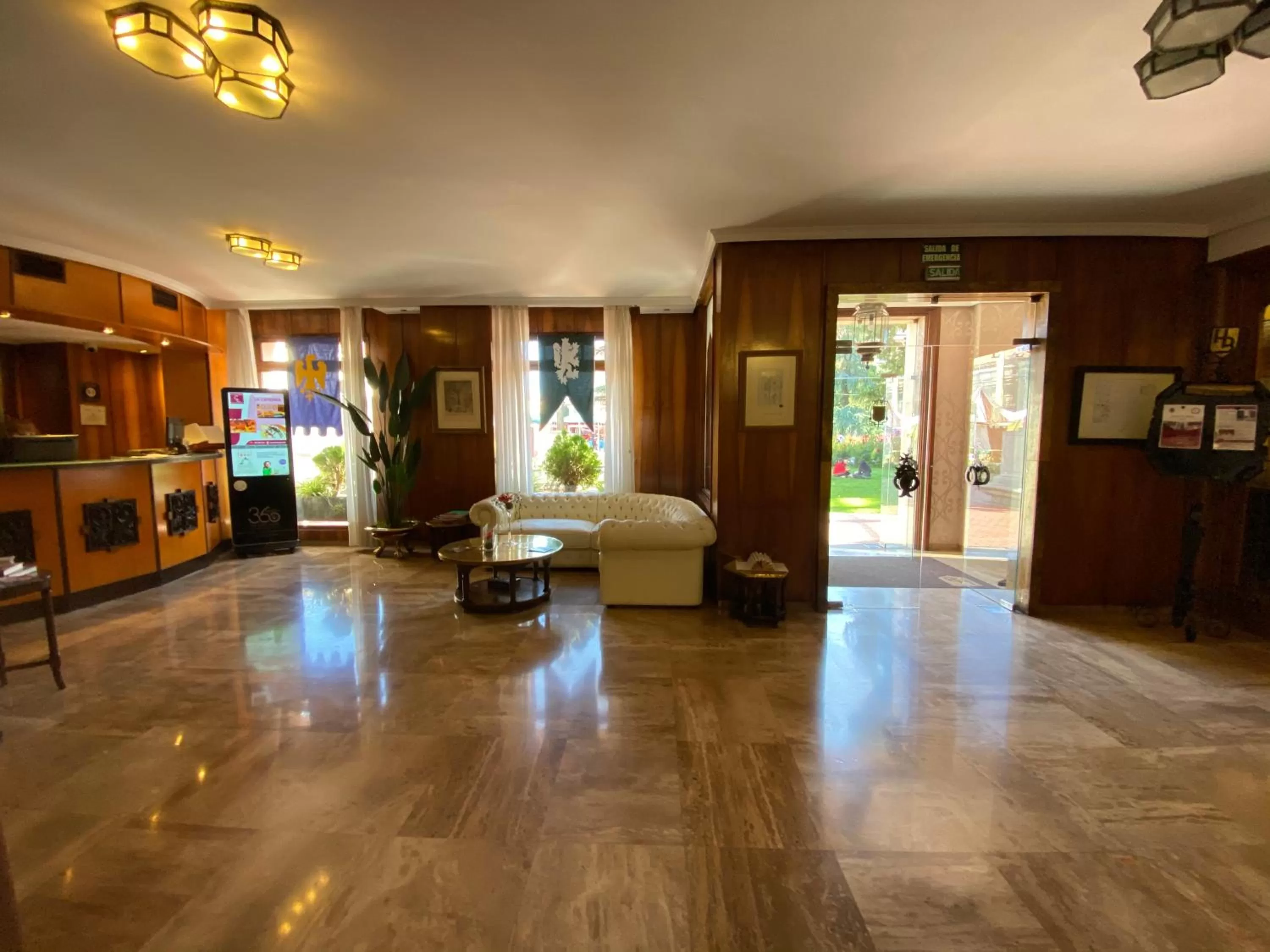 Lobby or reception in Hotel El Bedel
