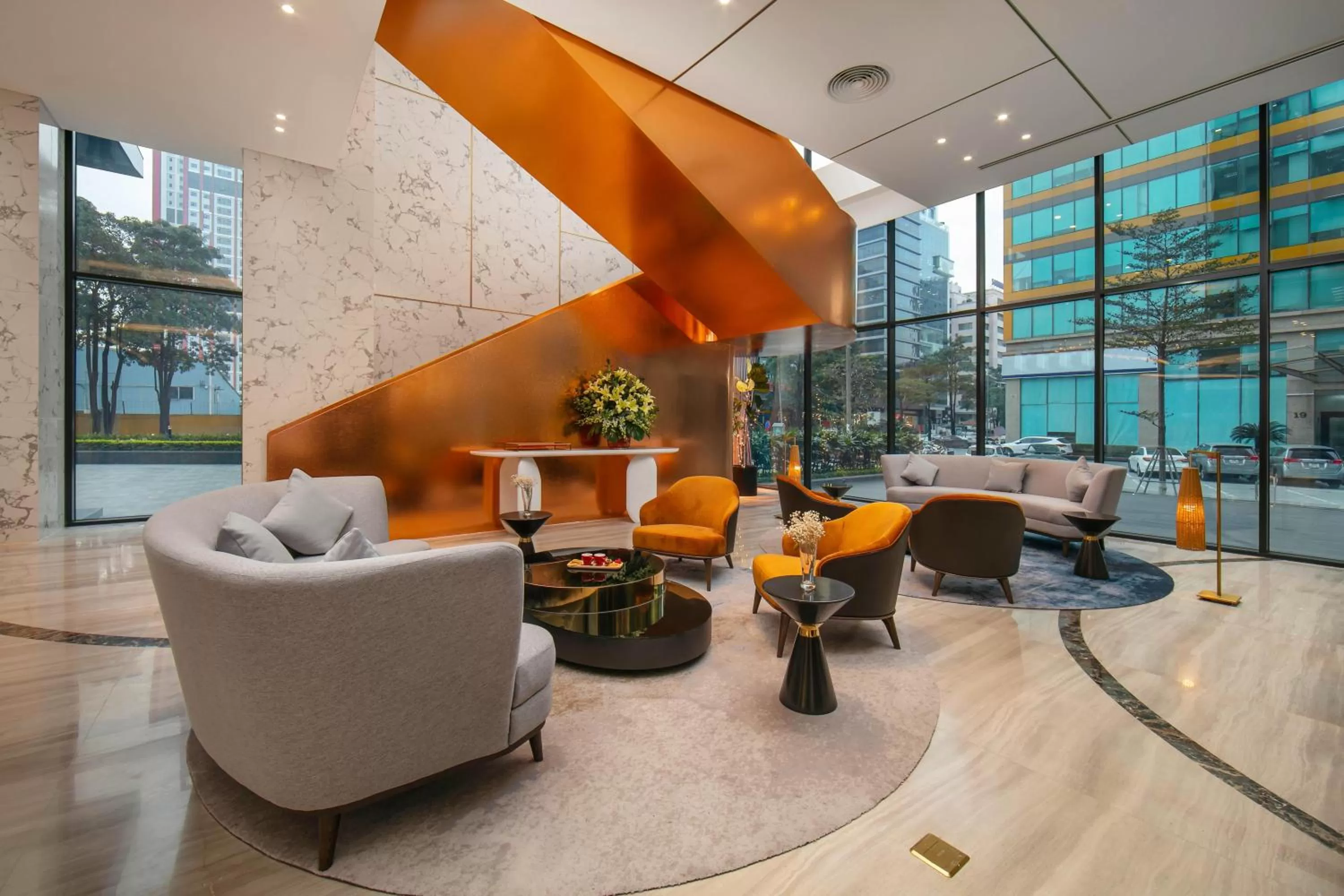 Communal lounge/ TV room in Eastin Hotel & Residences Hanoi