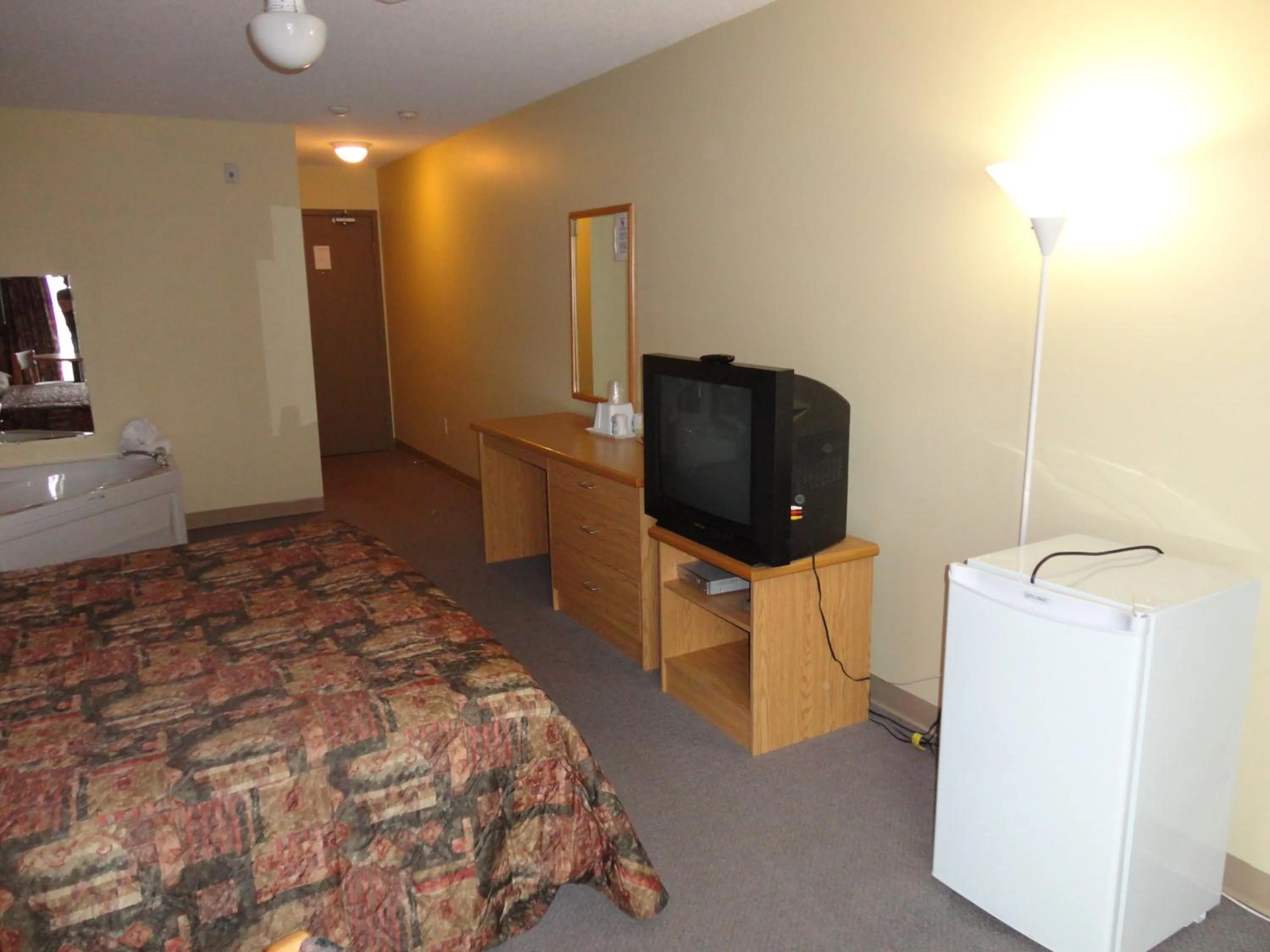 Photo of the whole room, Bed in Park Inn Motel