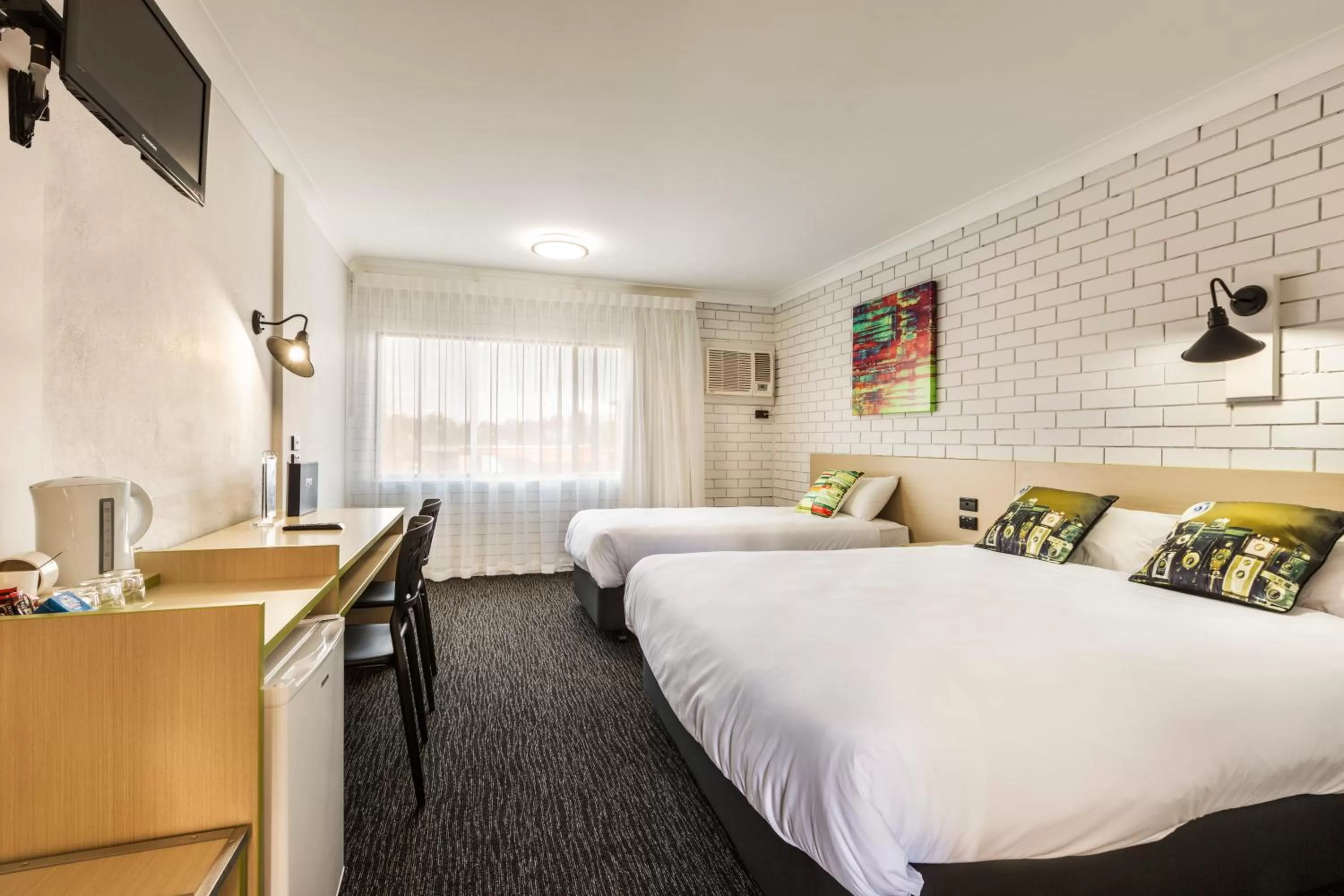 Bed in Boomerang Hotel