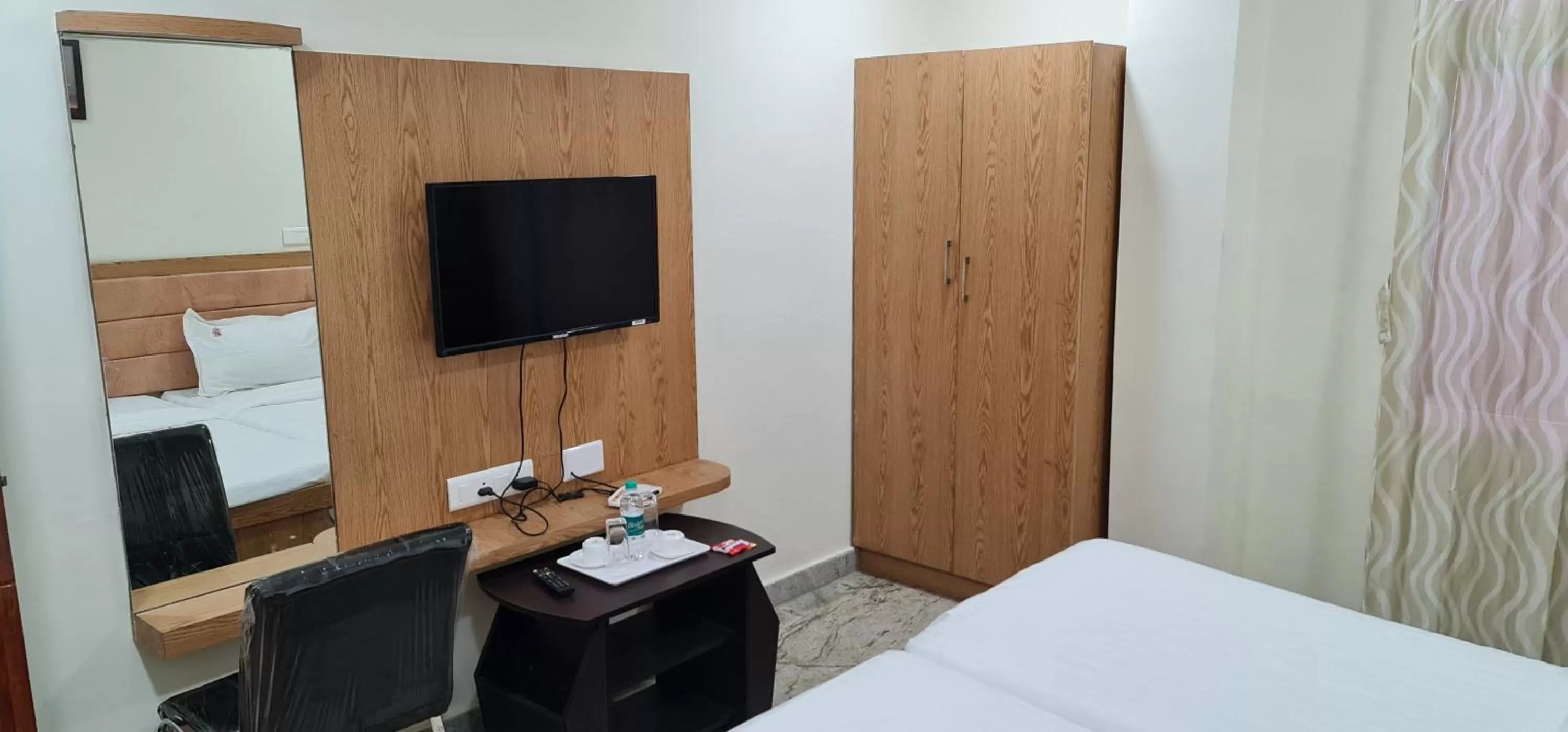 TV and multimedia, Bed in Vijay Shree Inn