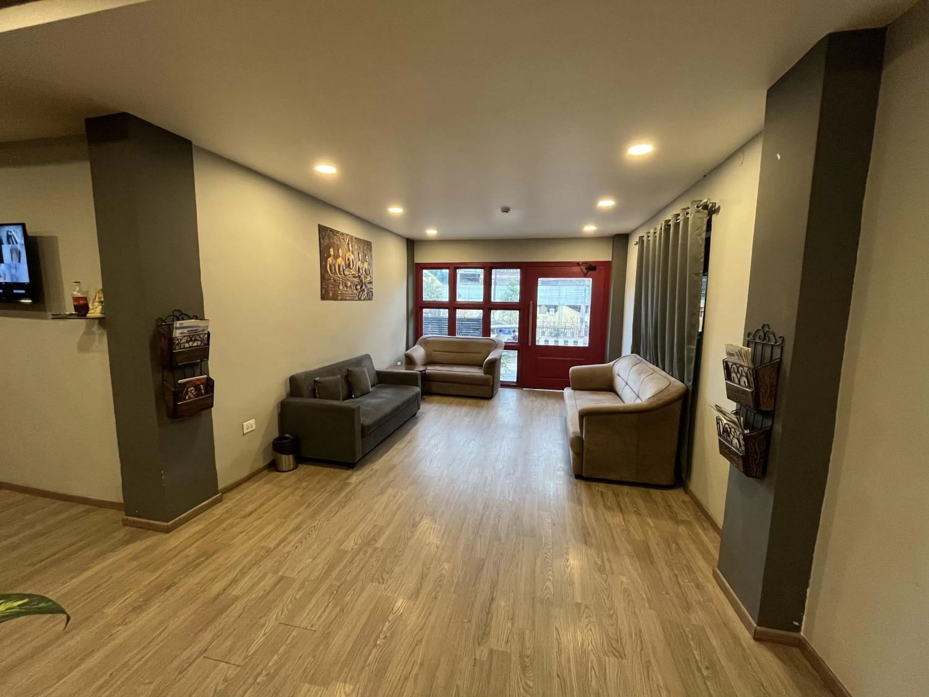Living room, Seating Area in Hotel Zen Garden
