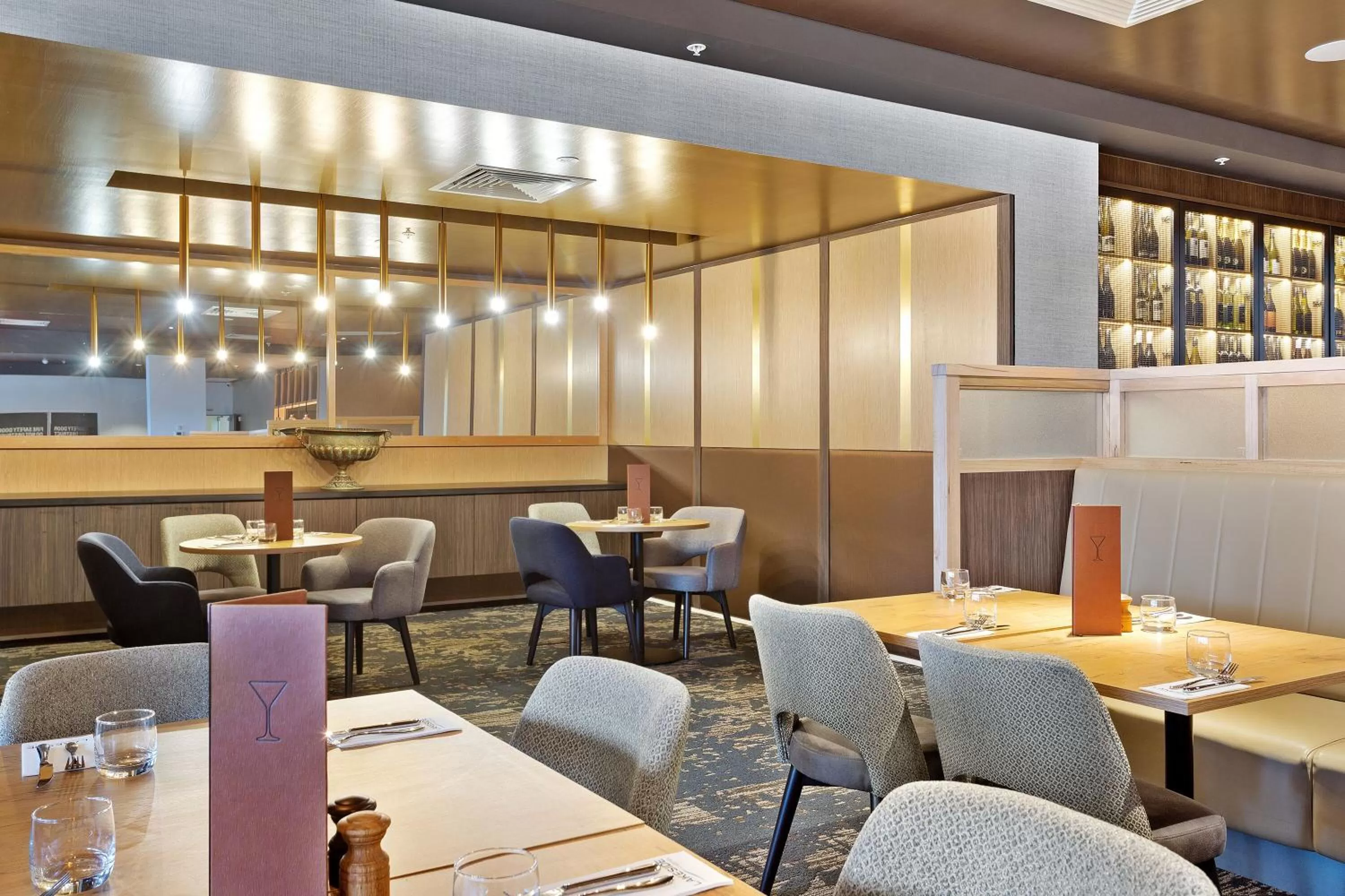 Restaurant/places to eat in Quality Hotel Lakeside