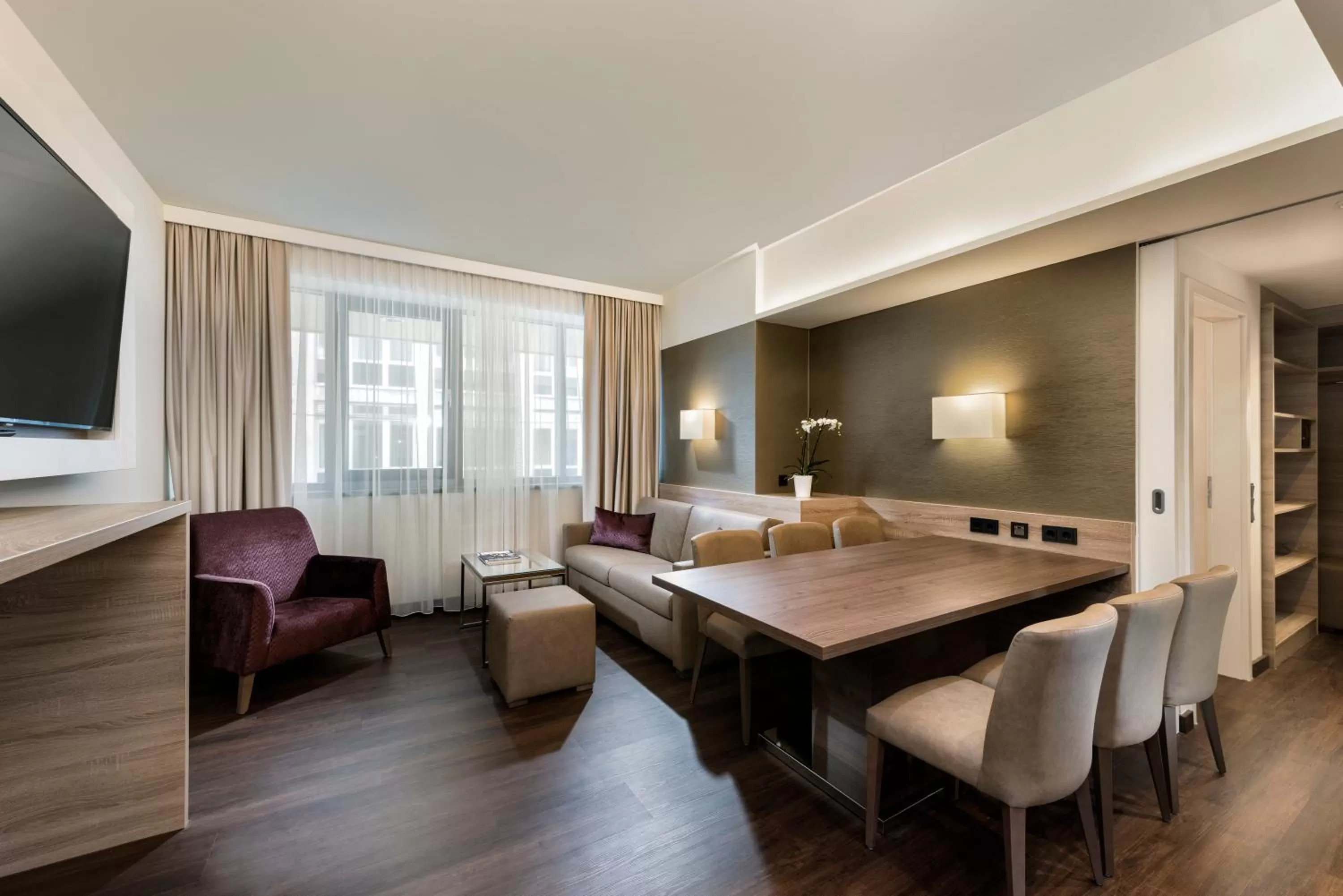 Living room in Wyndham Grand Salzburg Conference Centre