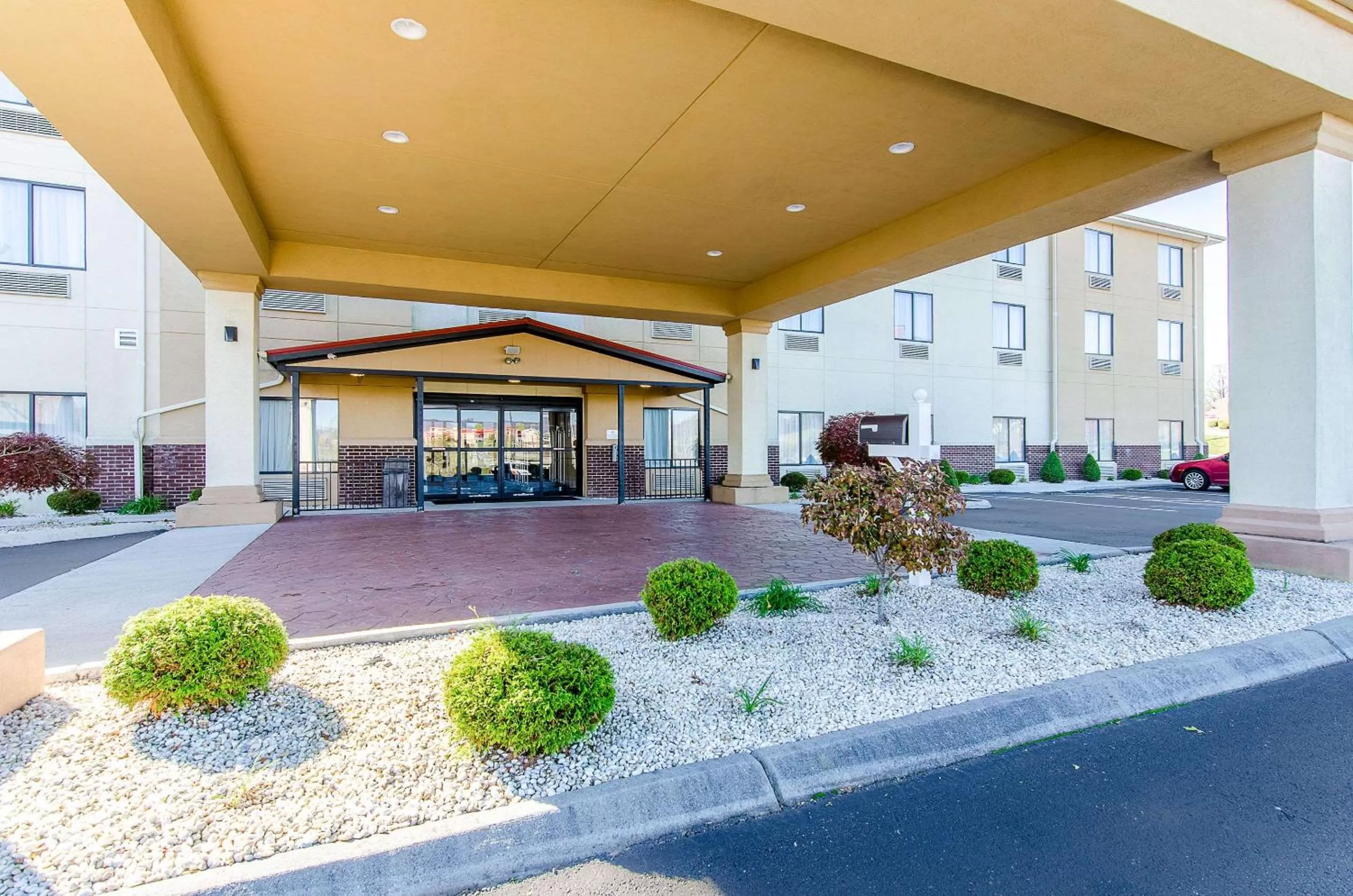 Property building in Comfort Suites Wytheville
