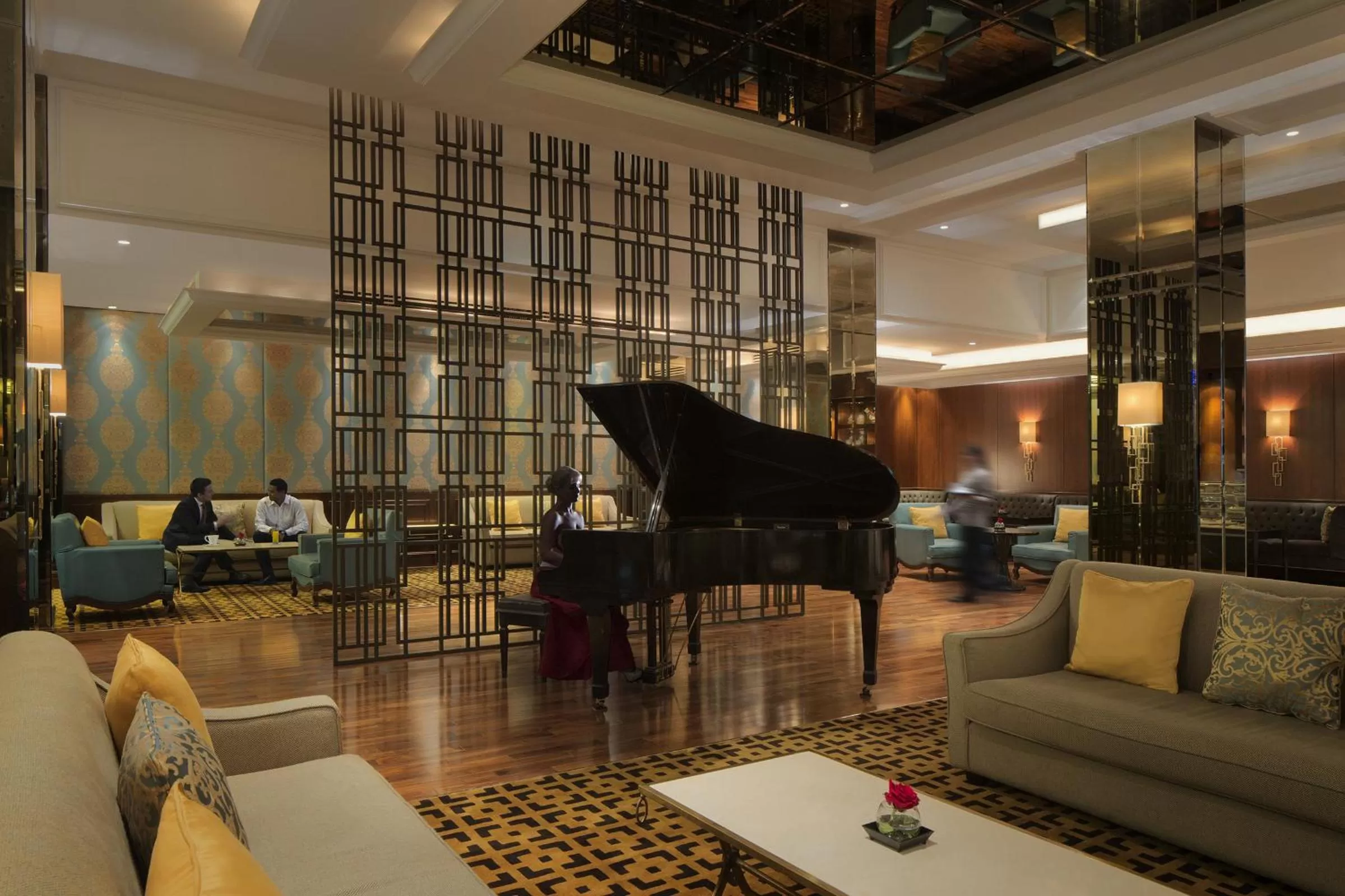 Lounge or bar in InterContinental Bahrain by IHG