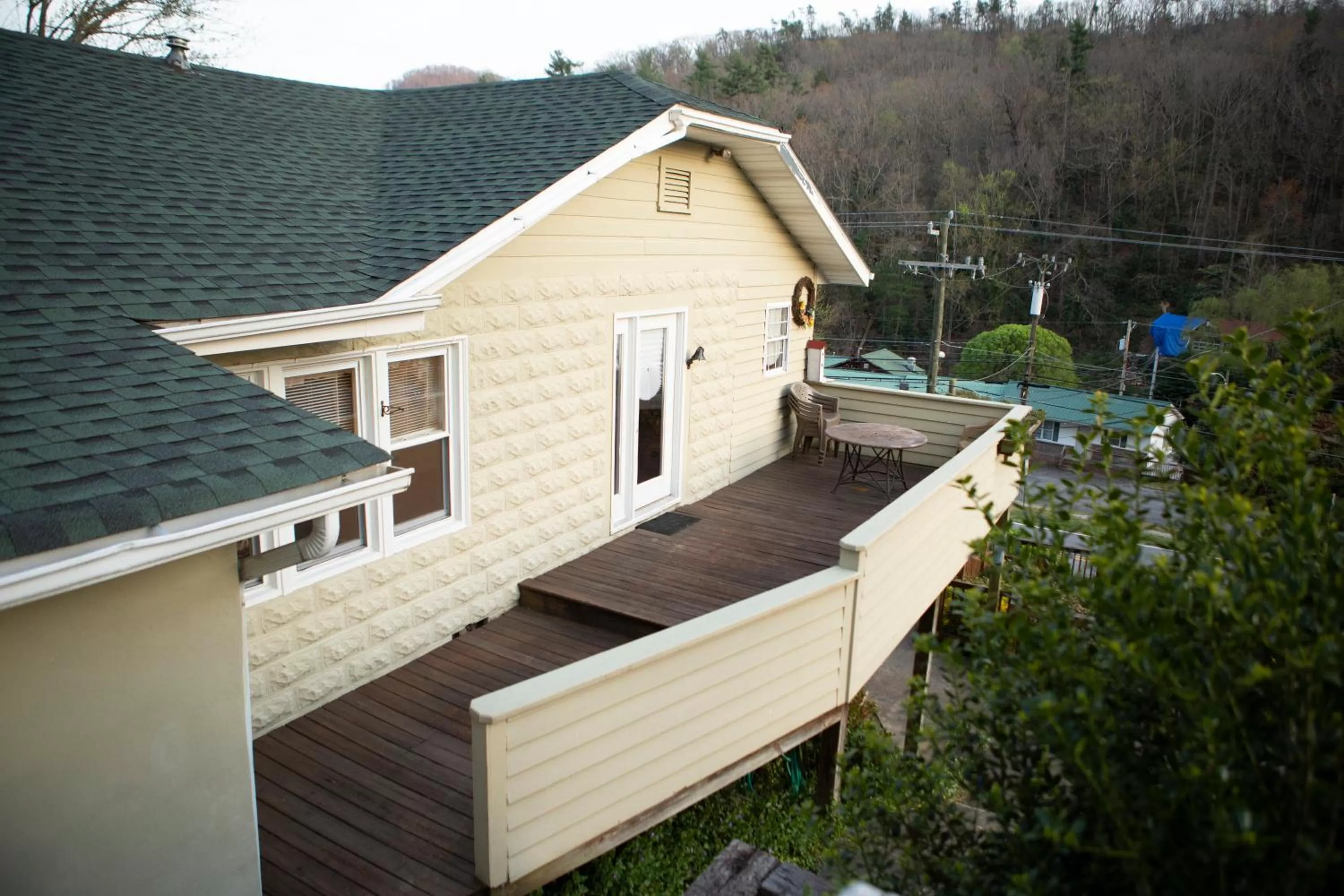 Property building in The Chimney Rock Inn & Cottages