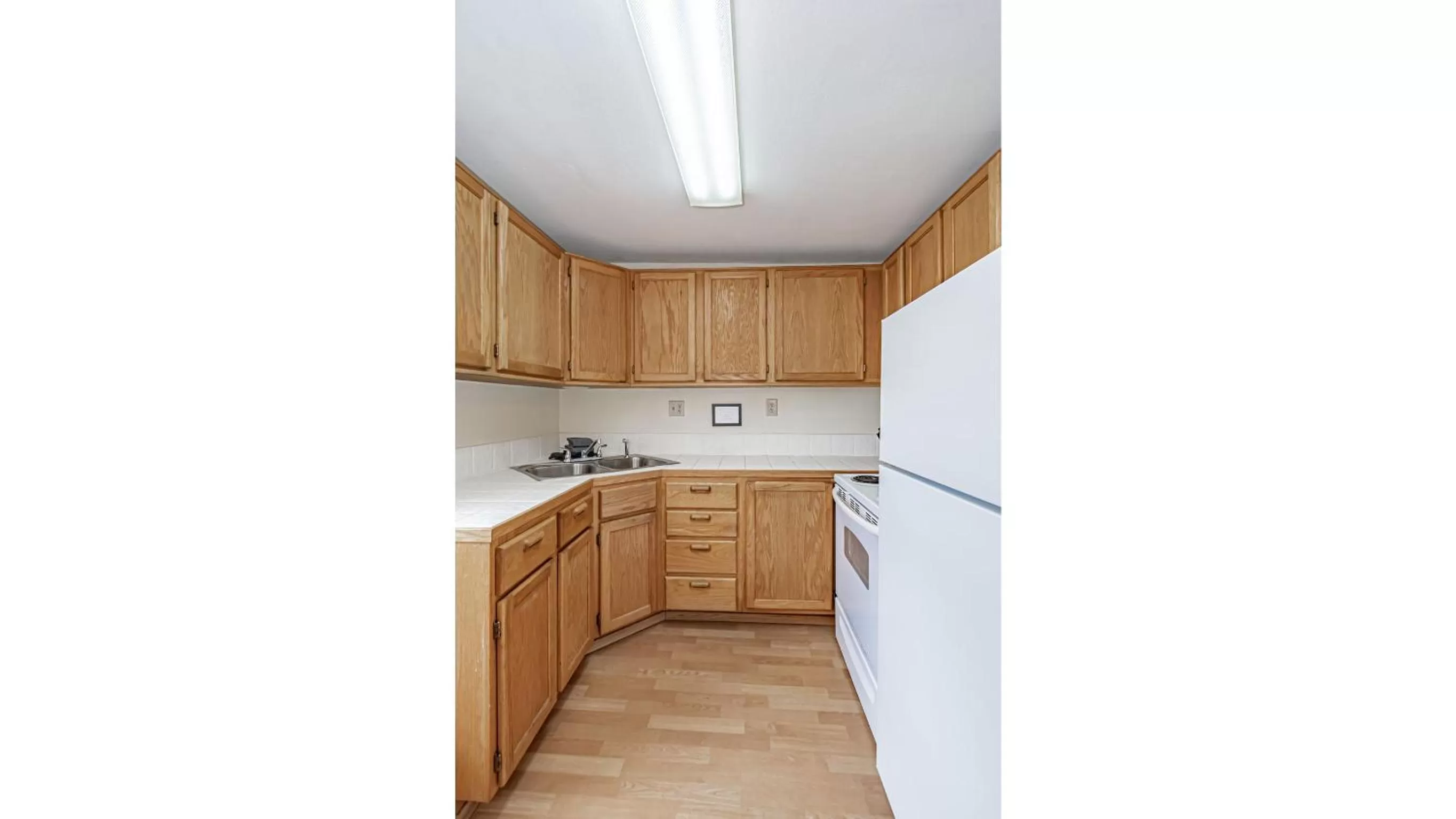 Kitchen or kitchenette, Kitchen/Kitchenette in Suites of Lava Hot Springs