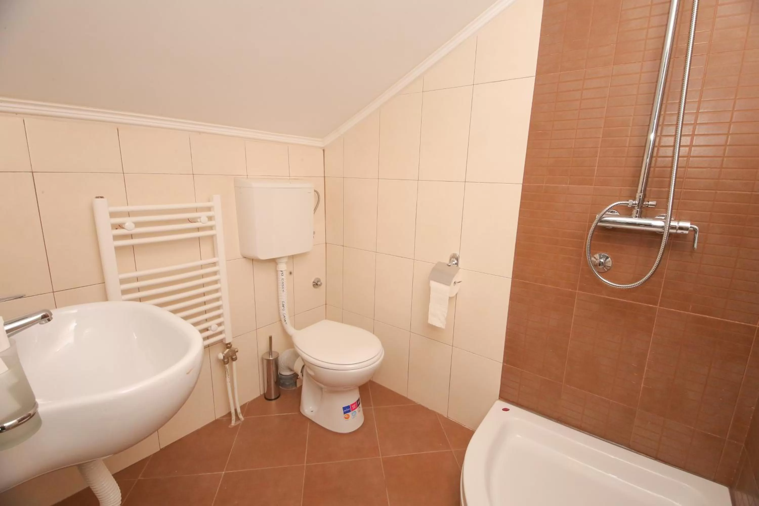 Shower in Bajadera Lux