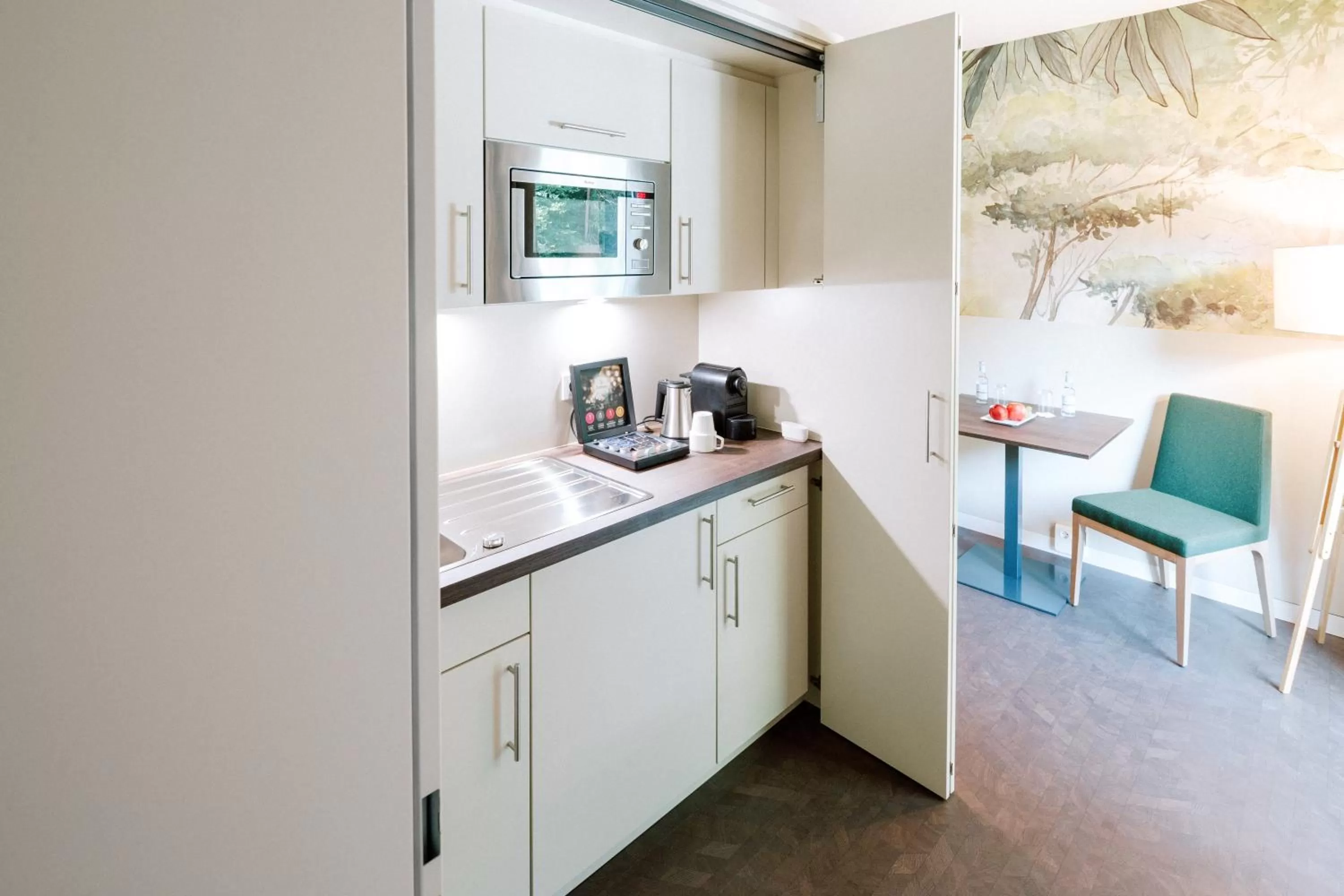 Kitchen or kitchenette in Hotel am Zoo