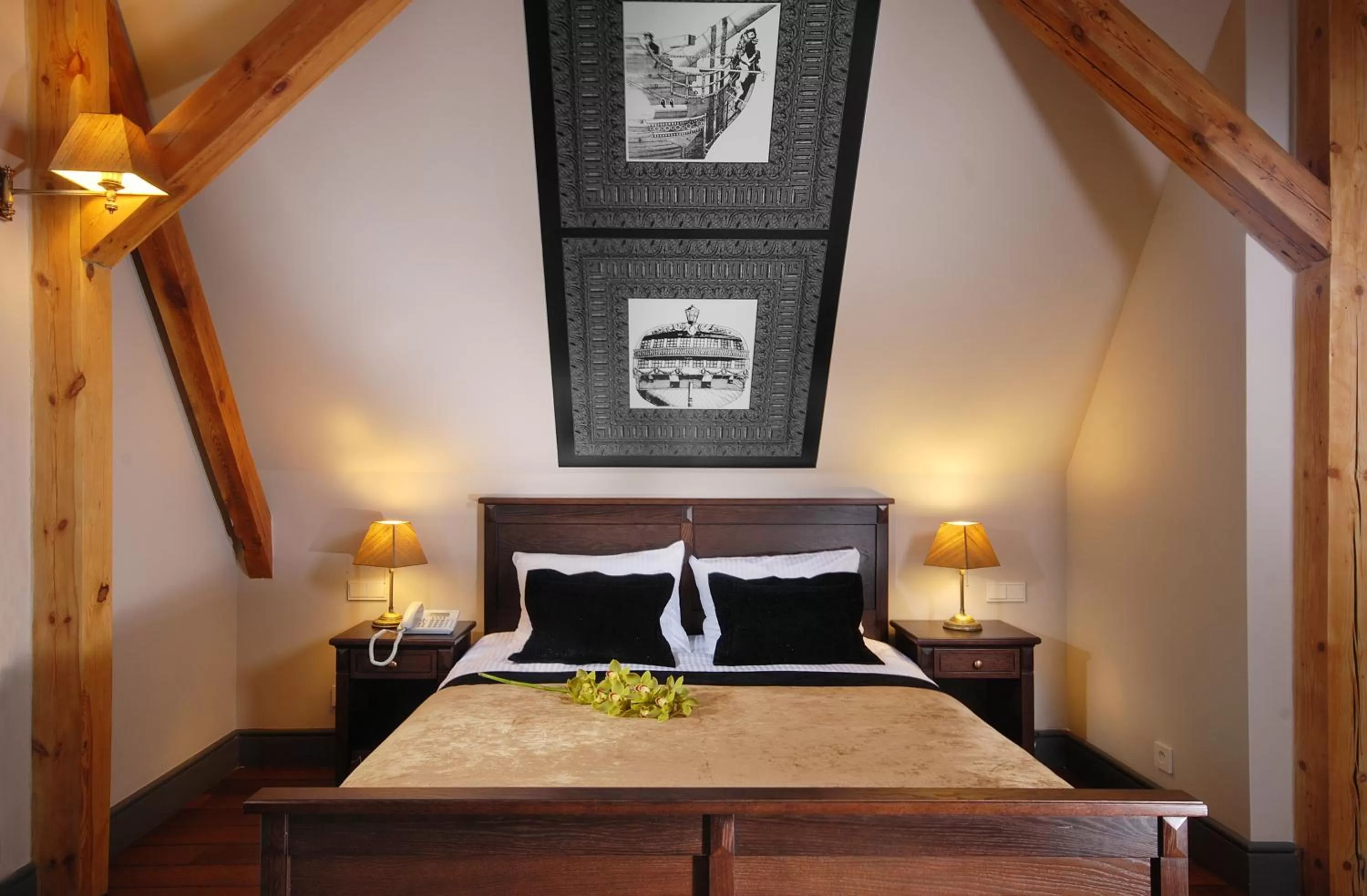 Bed in Hotel Holland House Old Town