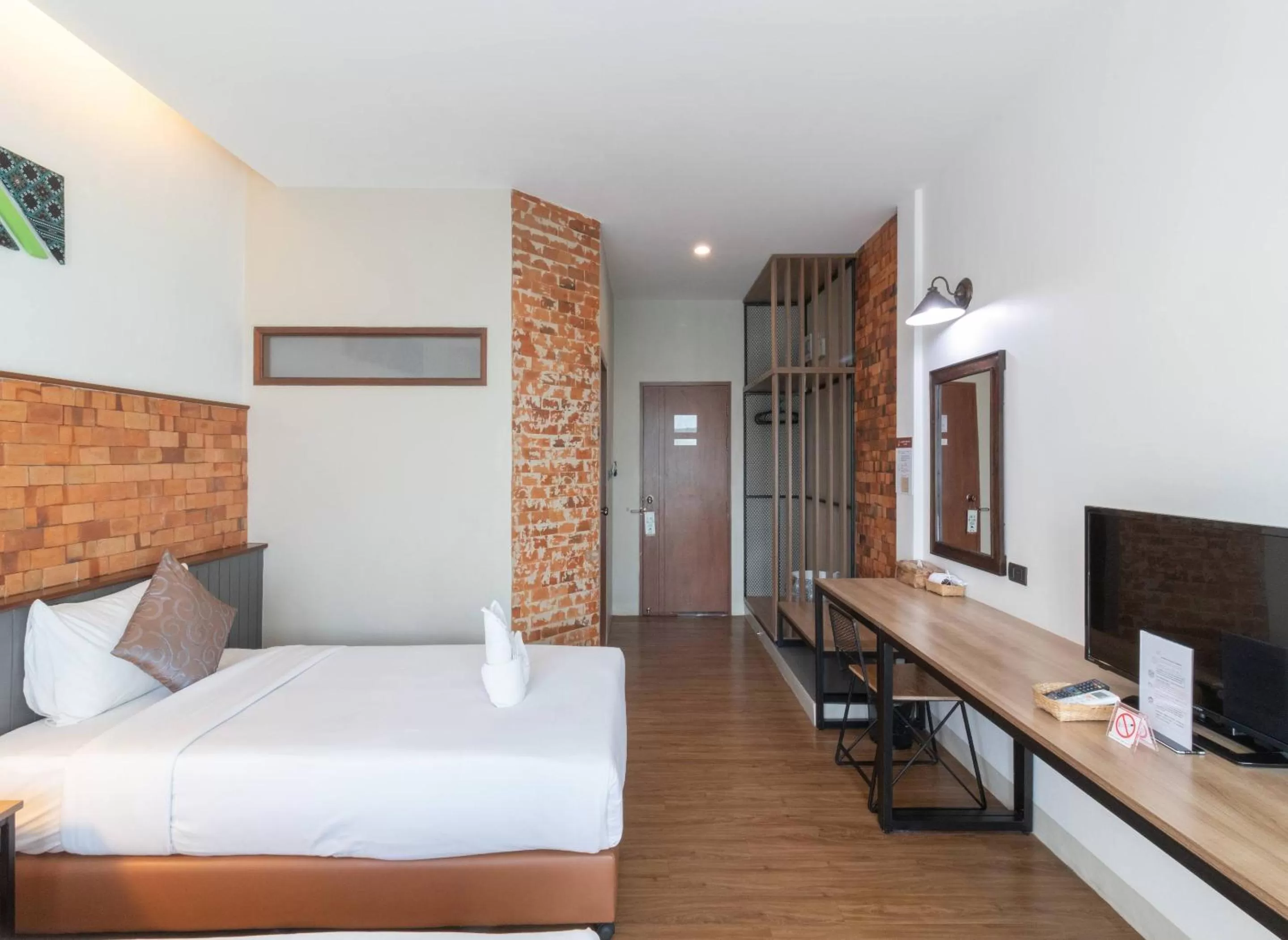 Bedroom, Bed in The Old City Wall Inn