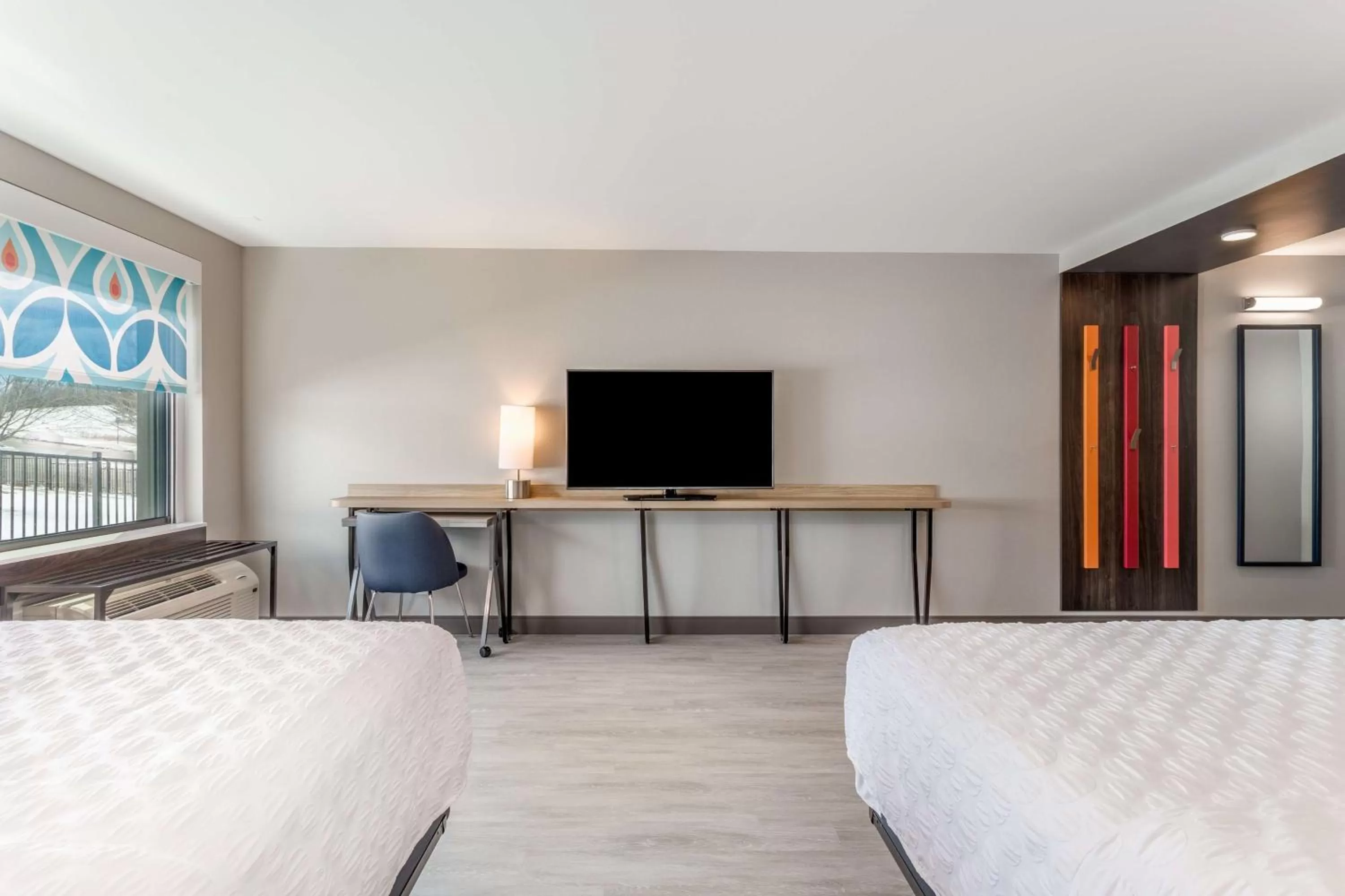 Queen Room with Two Queen Beds with Bath Tub - Mobility Accessible in Tru By Hilton Madison West