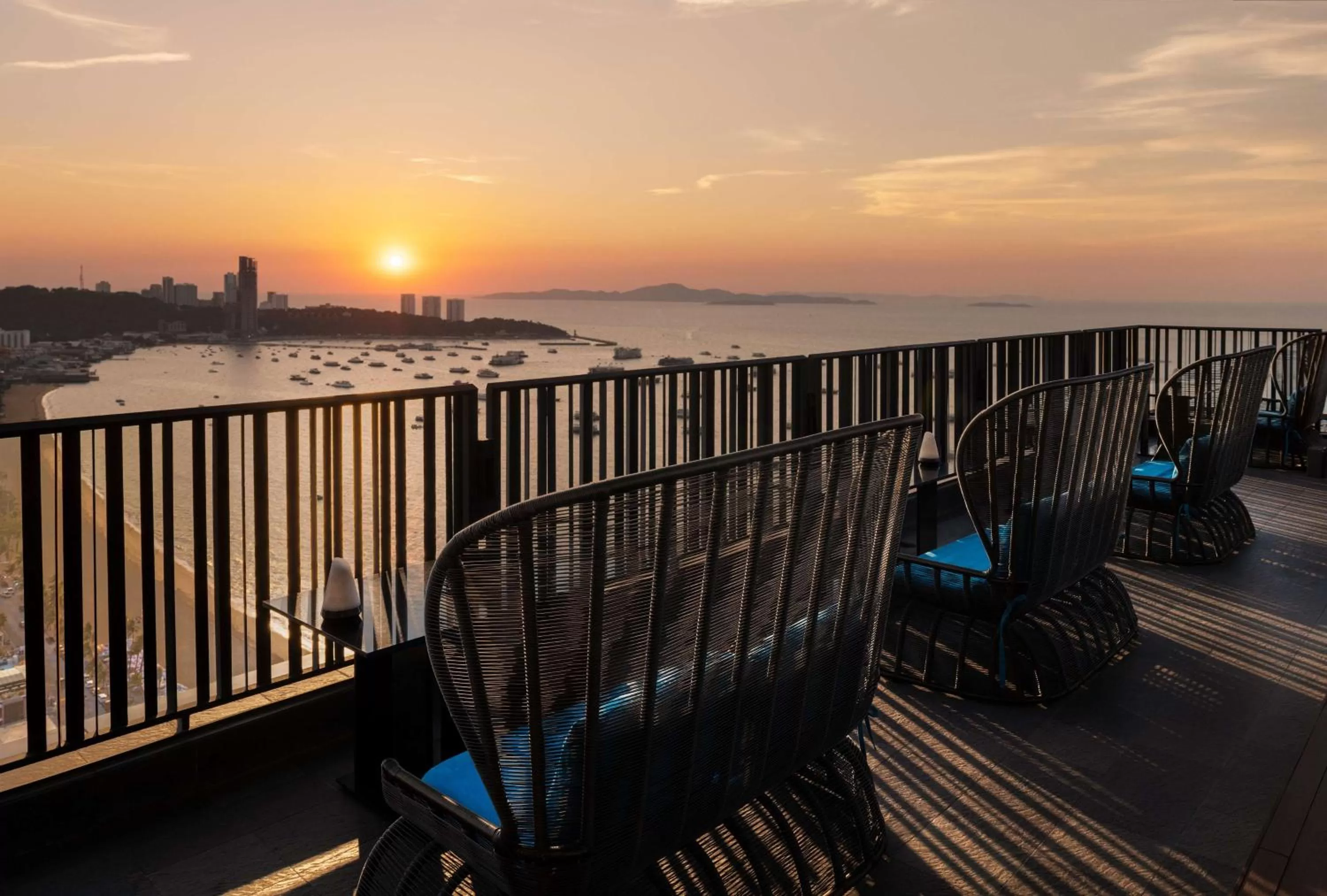 Restaurant/places to eat in Hilton Pattaya