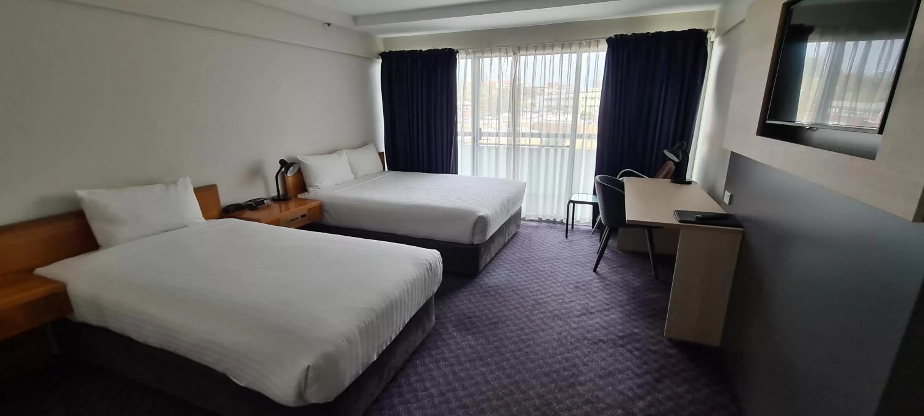 Bedroom, Bed in The Lord Forrest Hotel