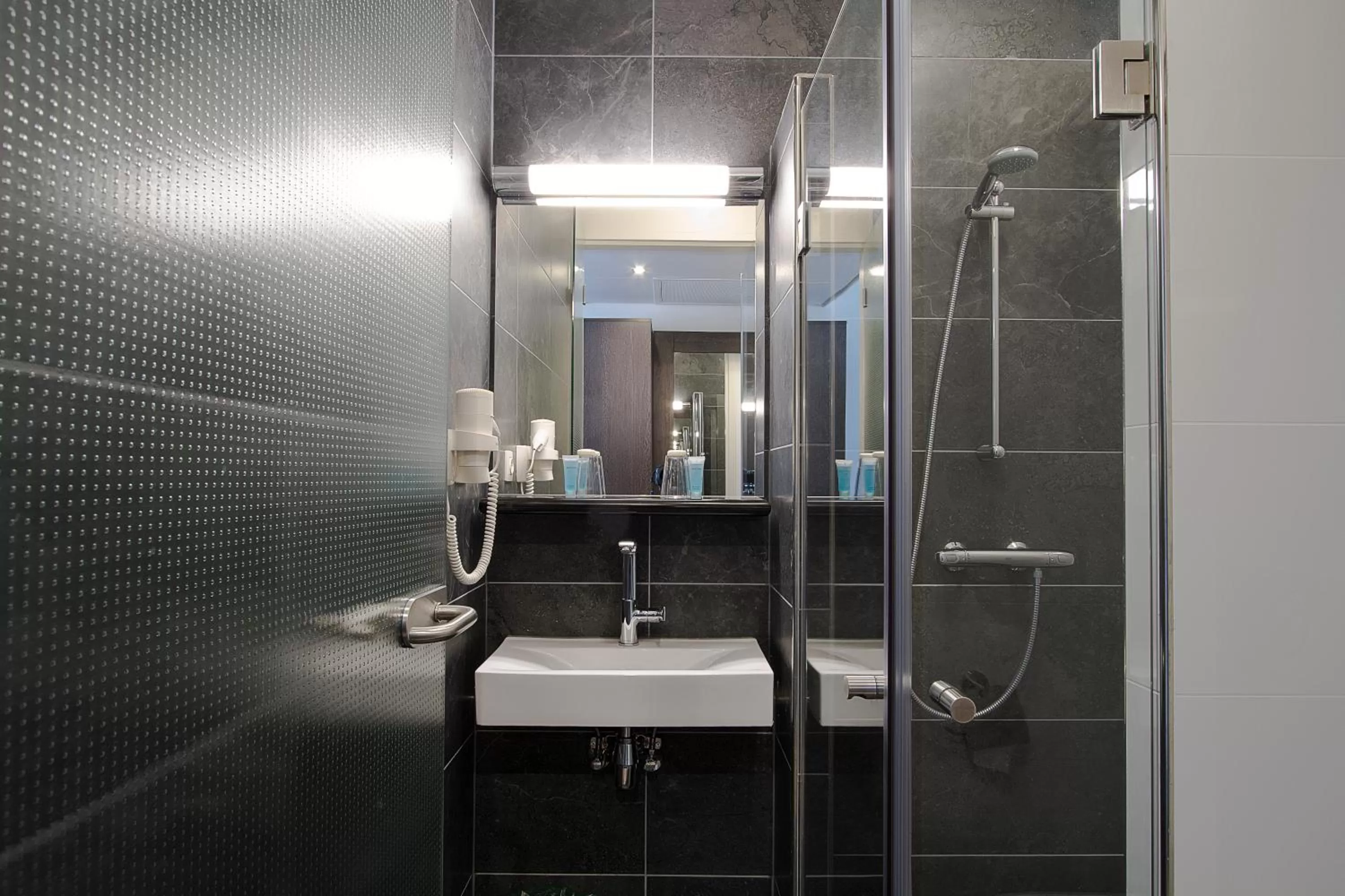 Photo of the whole room in Bastion Hotel Brielle - Europoort