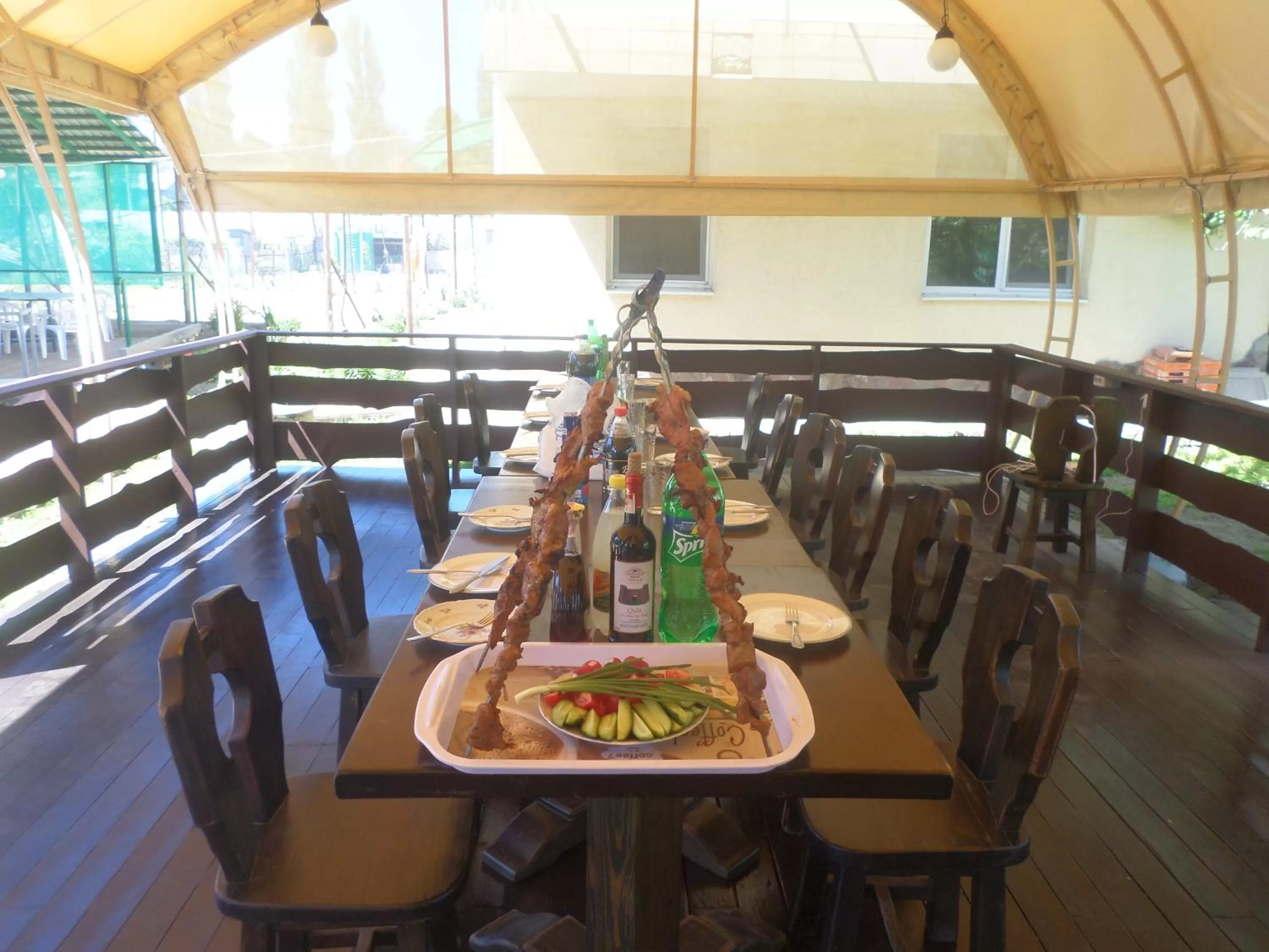 Restaurant/Places to Eat in Zolotoy Bereg Hotel