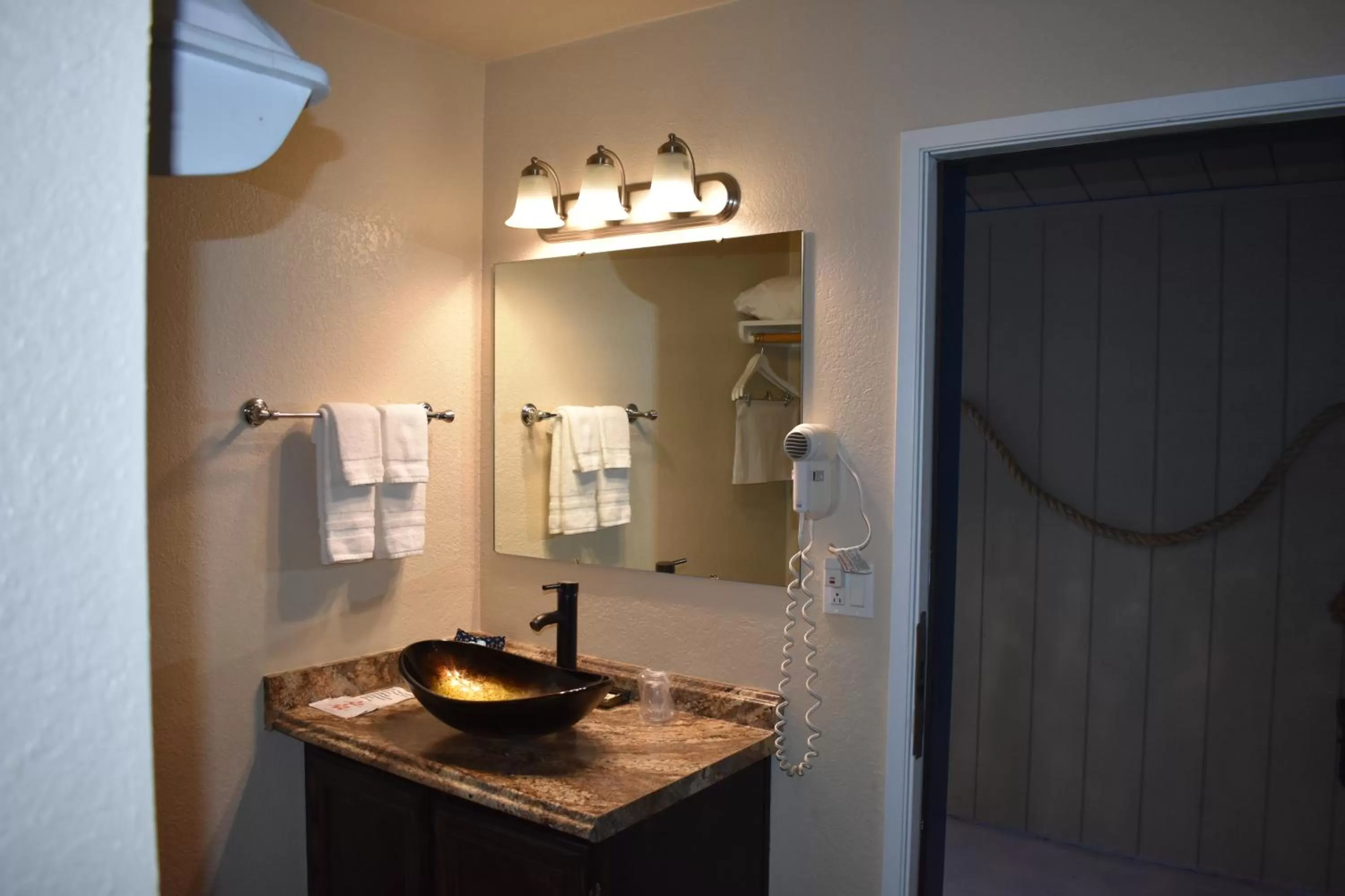 Bathroom in Lighthouse Cove Inn