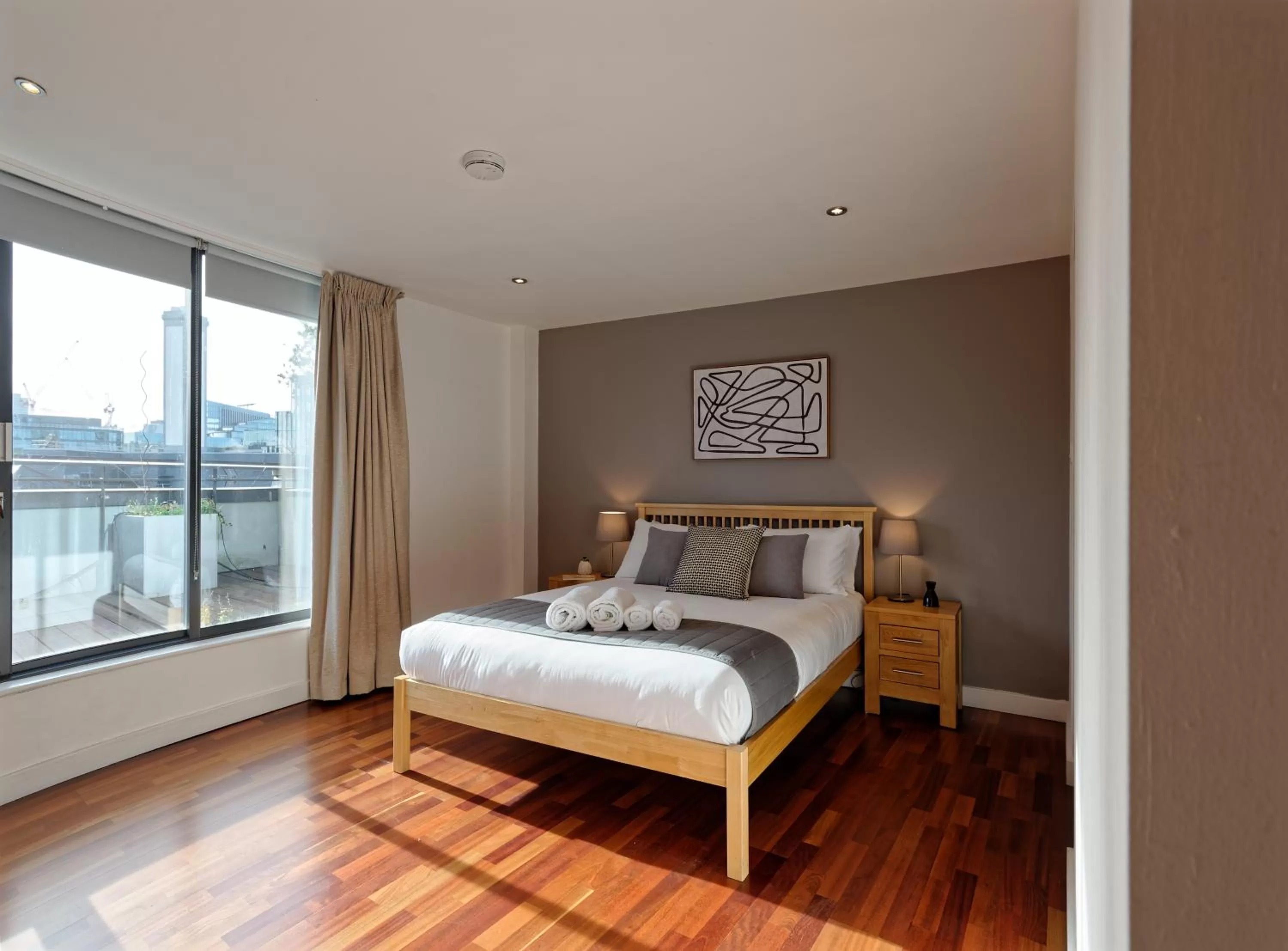 Bedroom, Bed in Farringdon Laceby apartments