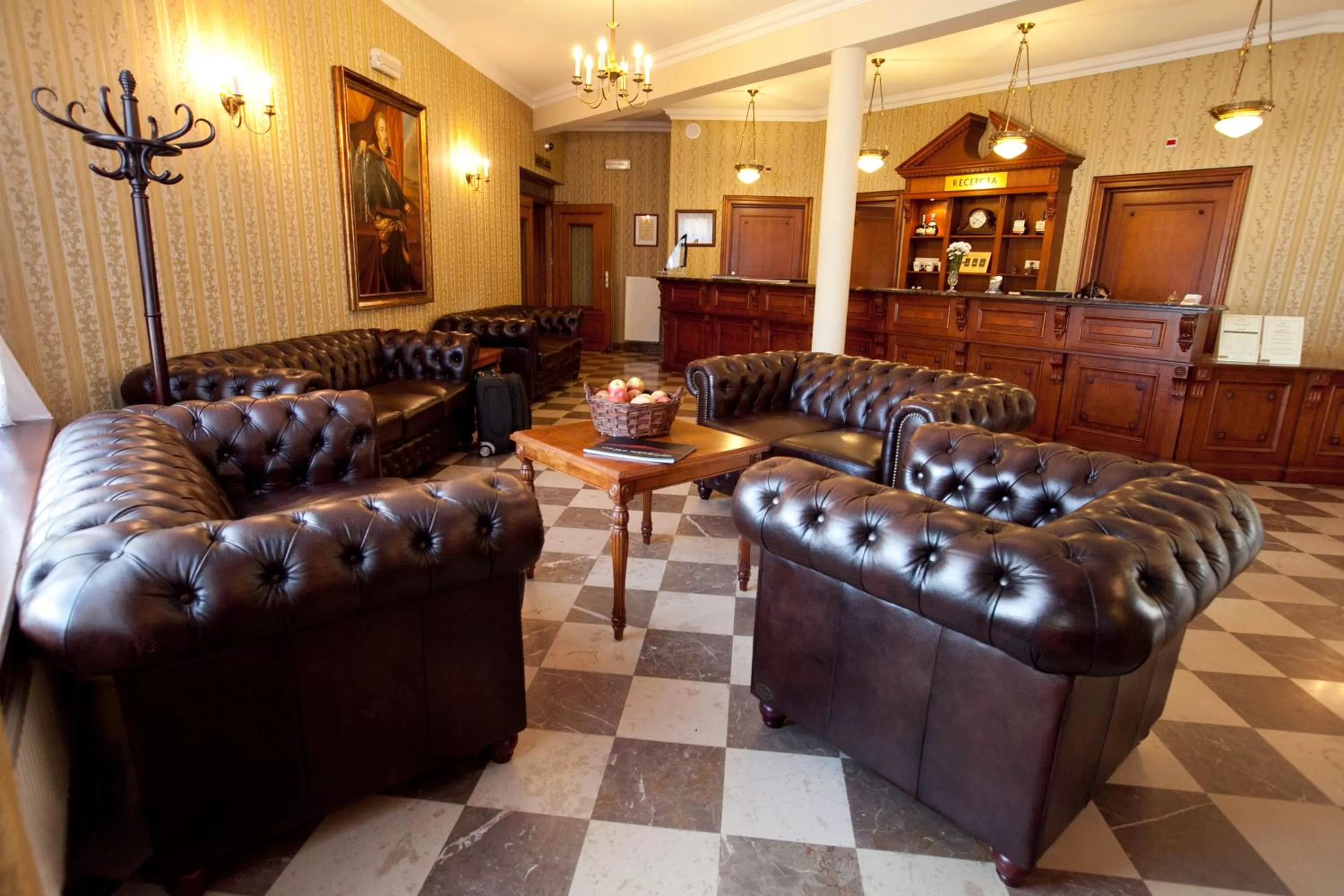 Lobby or reception in Hotel Sarmata Zespół Dworski