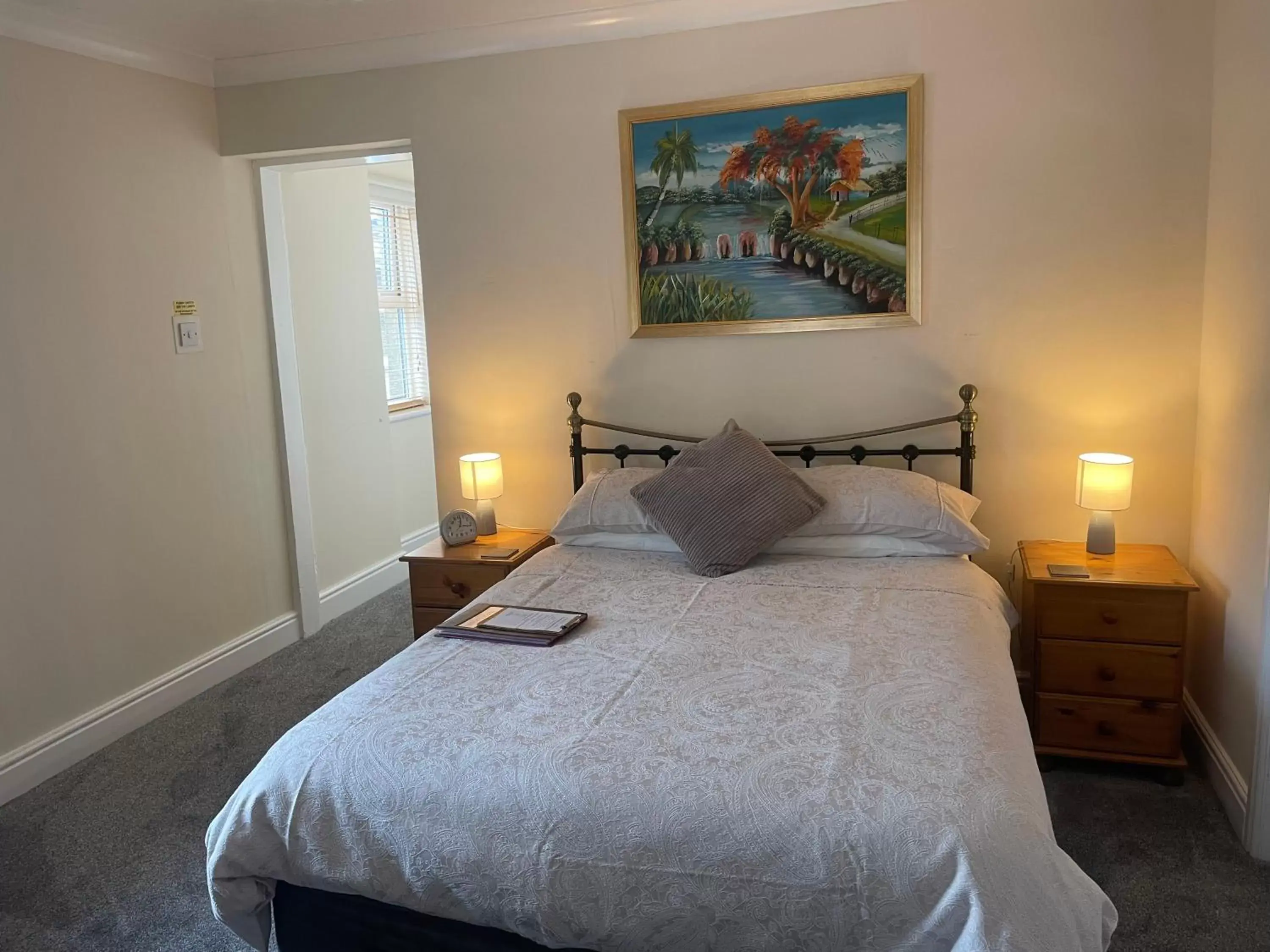 Double Room in Bron Menai Guest House Double Room in Bron Menai Guest House
