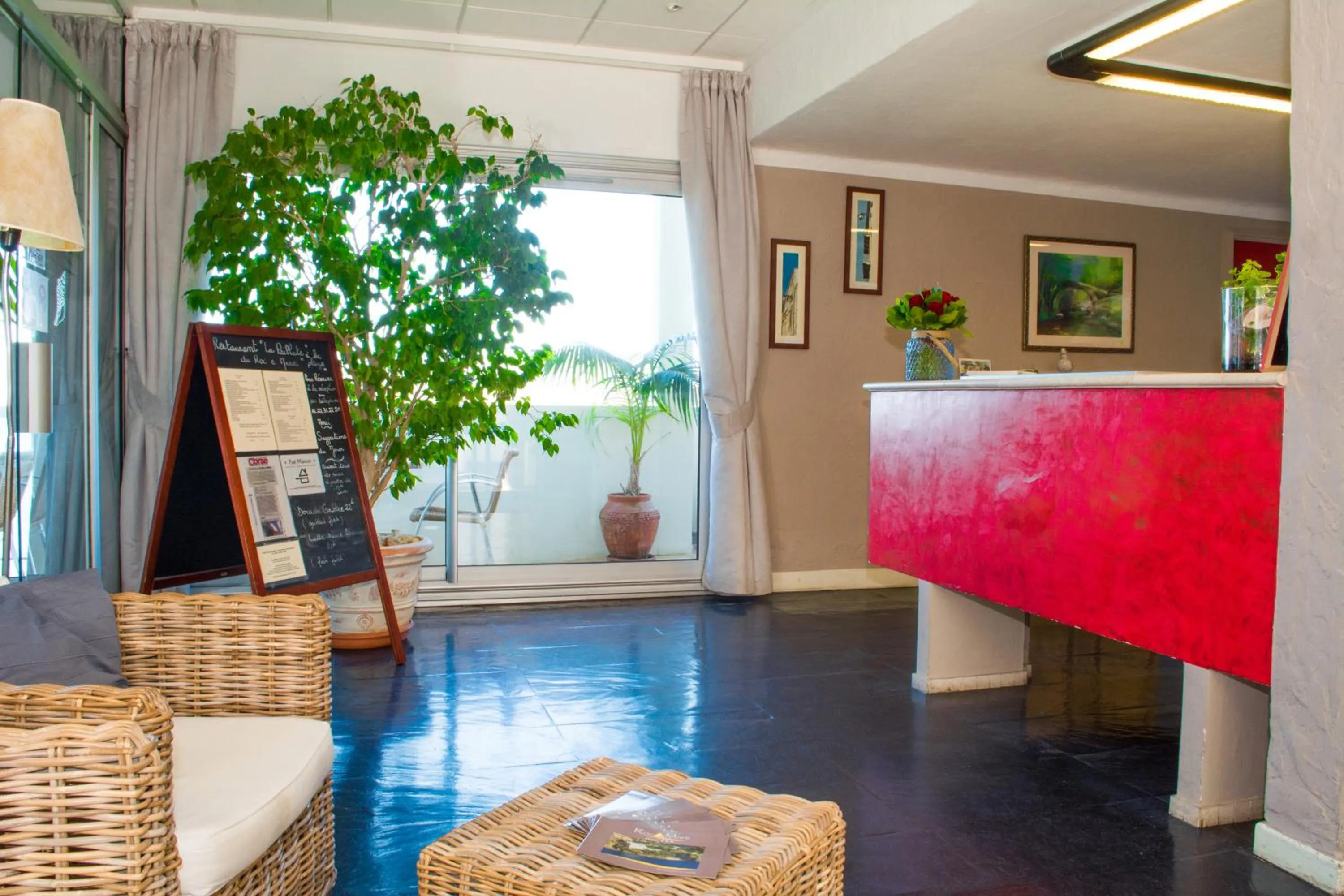 Lobby or reception in Hotel Roc E Mare